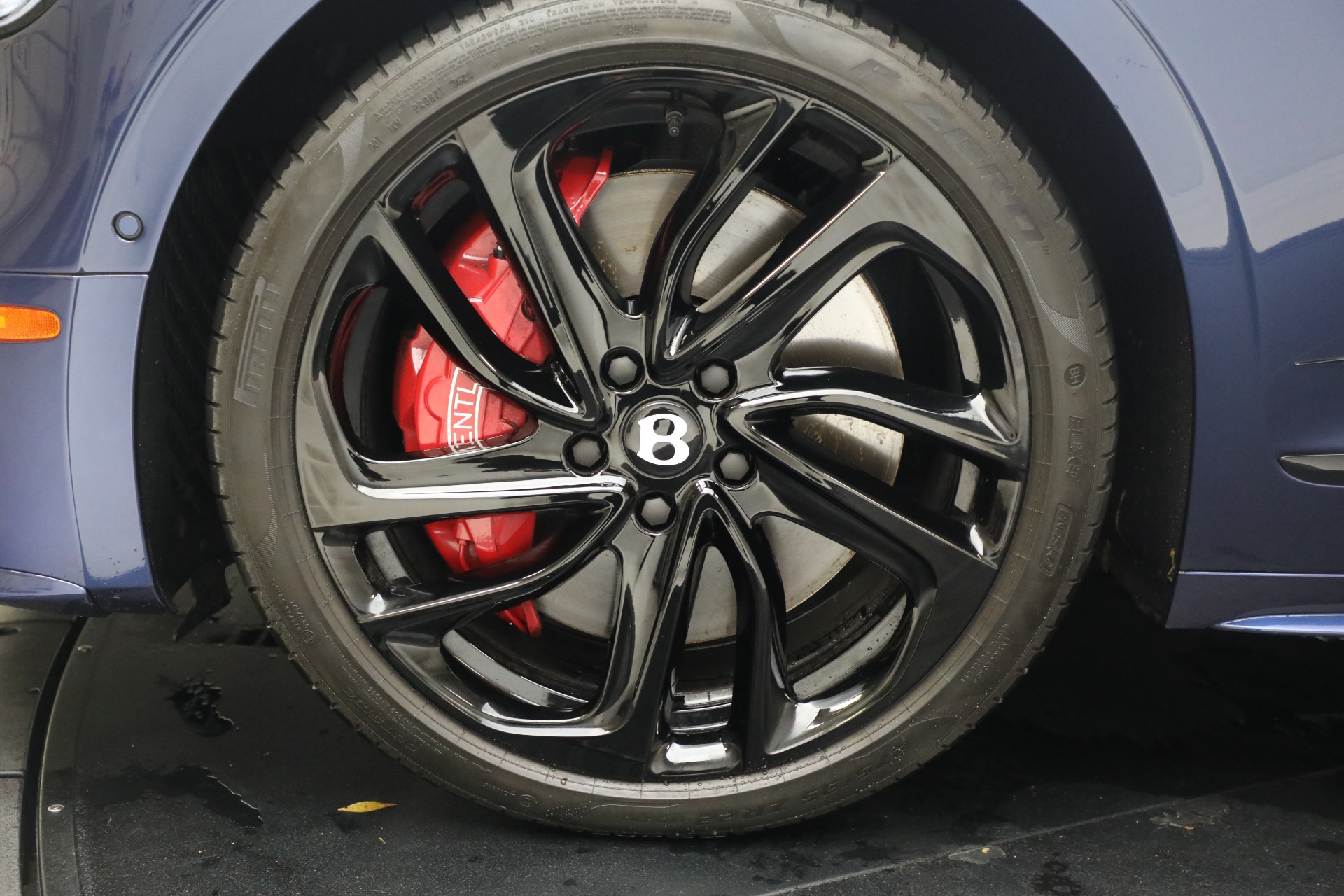 New-2025-Bentley-Flying-Spur-Speed-First-Edition