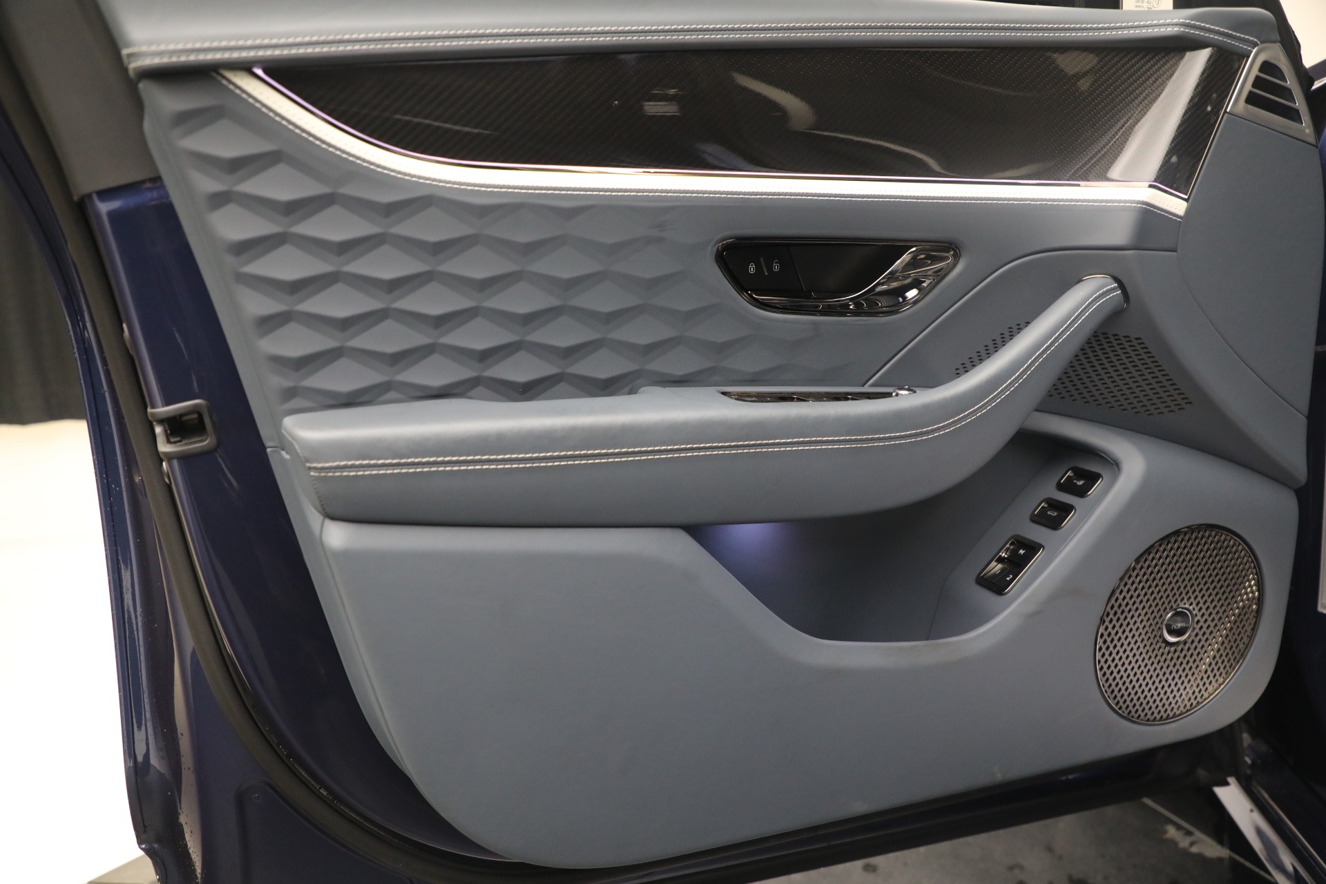 New-2025-Bentley-Flying-Spur-Speed-First-Edition