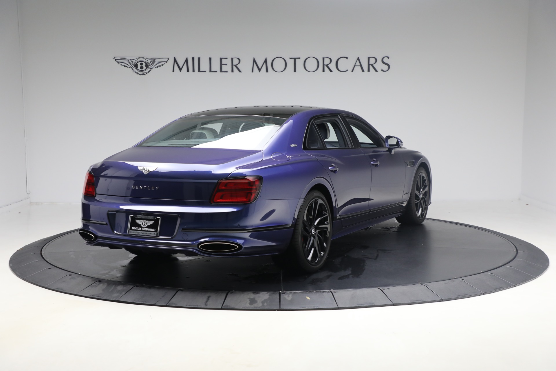 Used-2025-Bentley-Flying-Spur-Speed