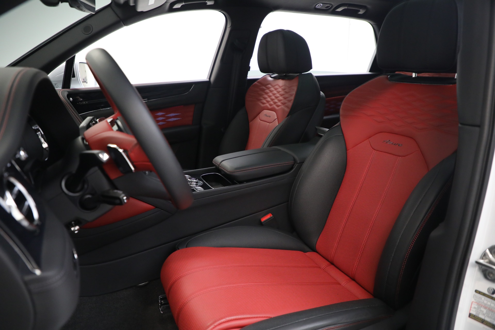 Used-2025-Bentley-Bentayga-EWB-Azure-V8