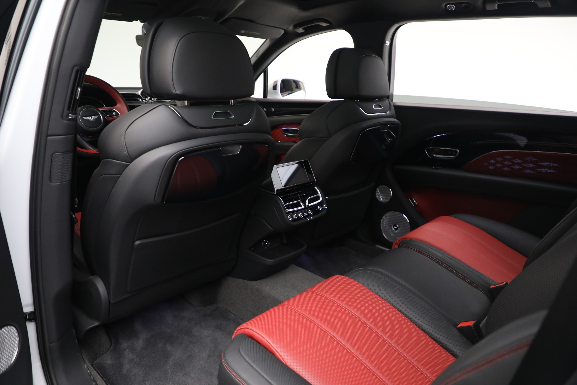 Used-2025-Bentley-Bentayga-EWB-Azure-V8