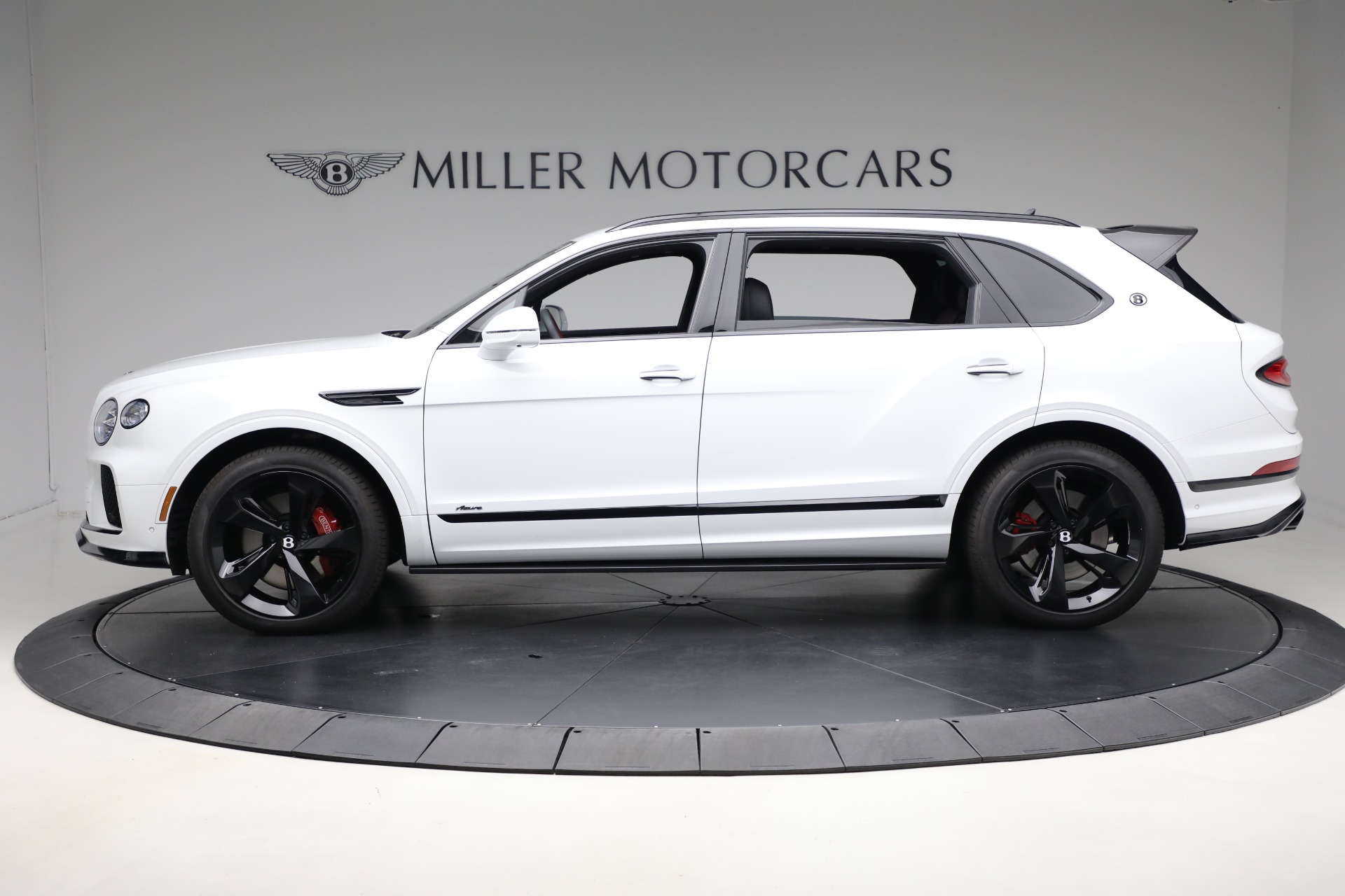 Used-2025-Bentley-Bentayga-EWB-Azure-V8