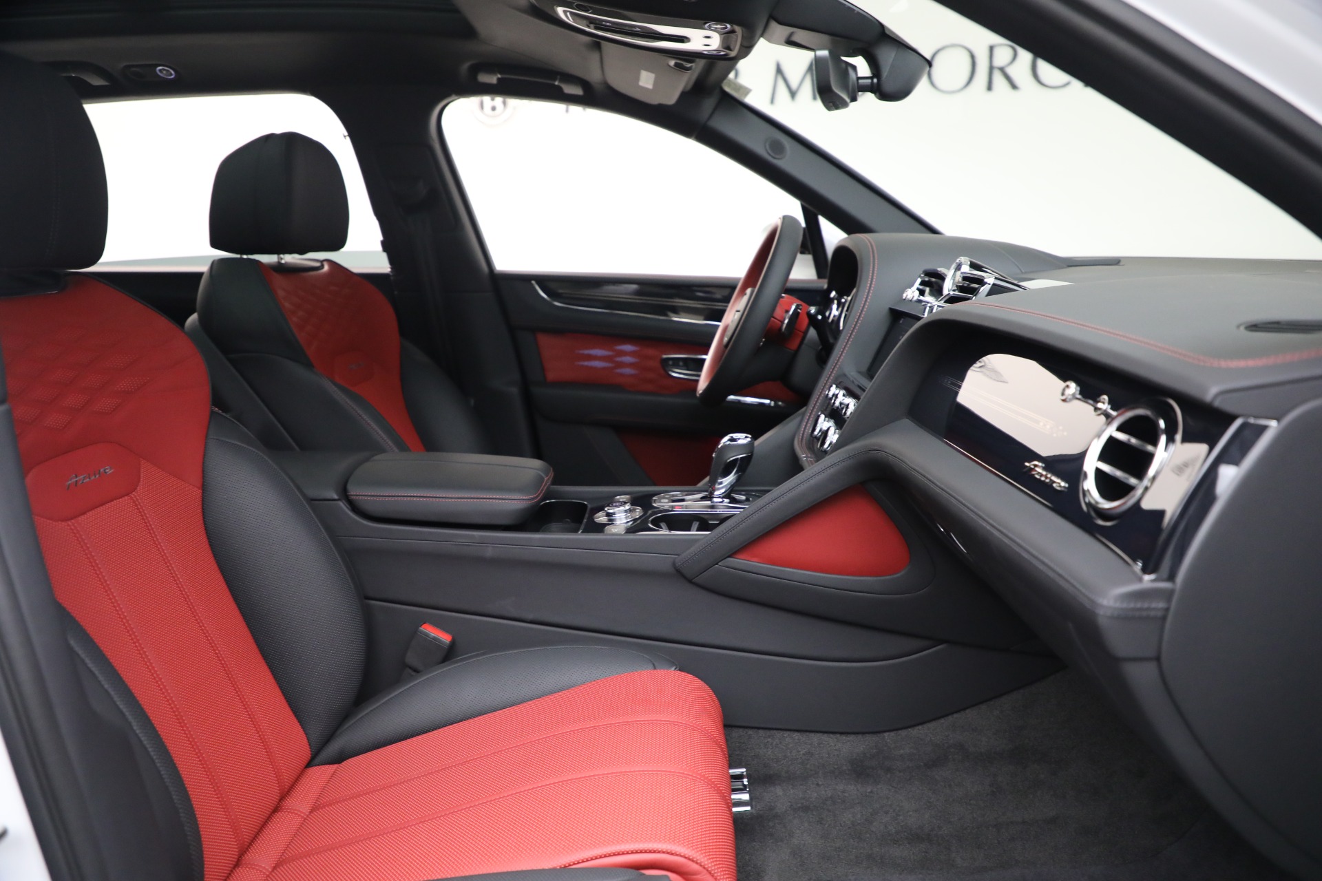 Used-2025-Bentley-Bentayga-EWB-Azure-V8