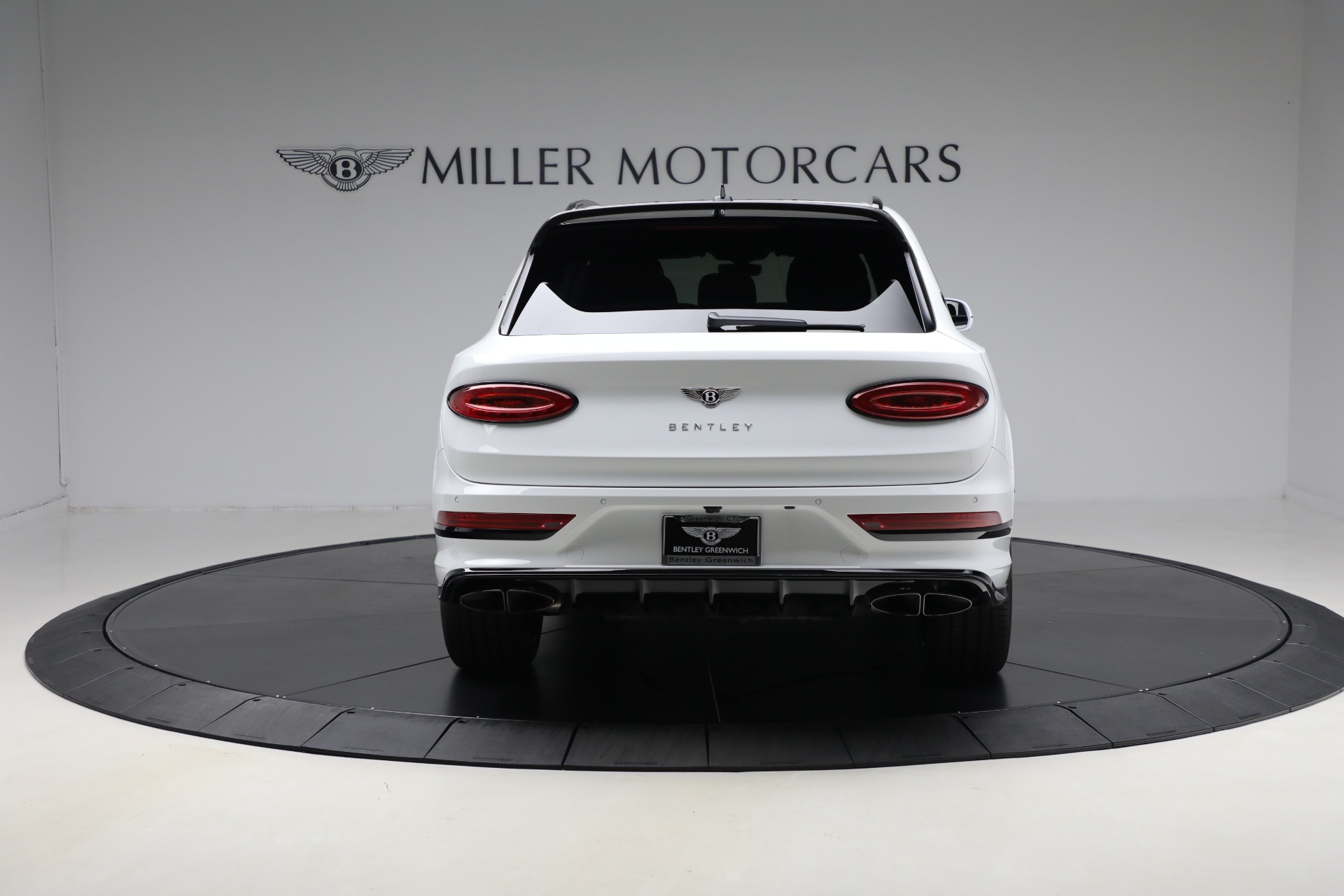 Used-2025-Bentley-Bentayga-EWB-Azure-V8