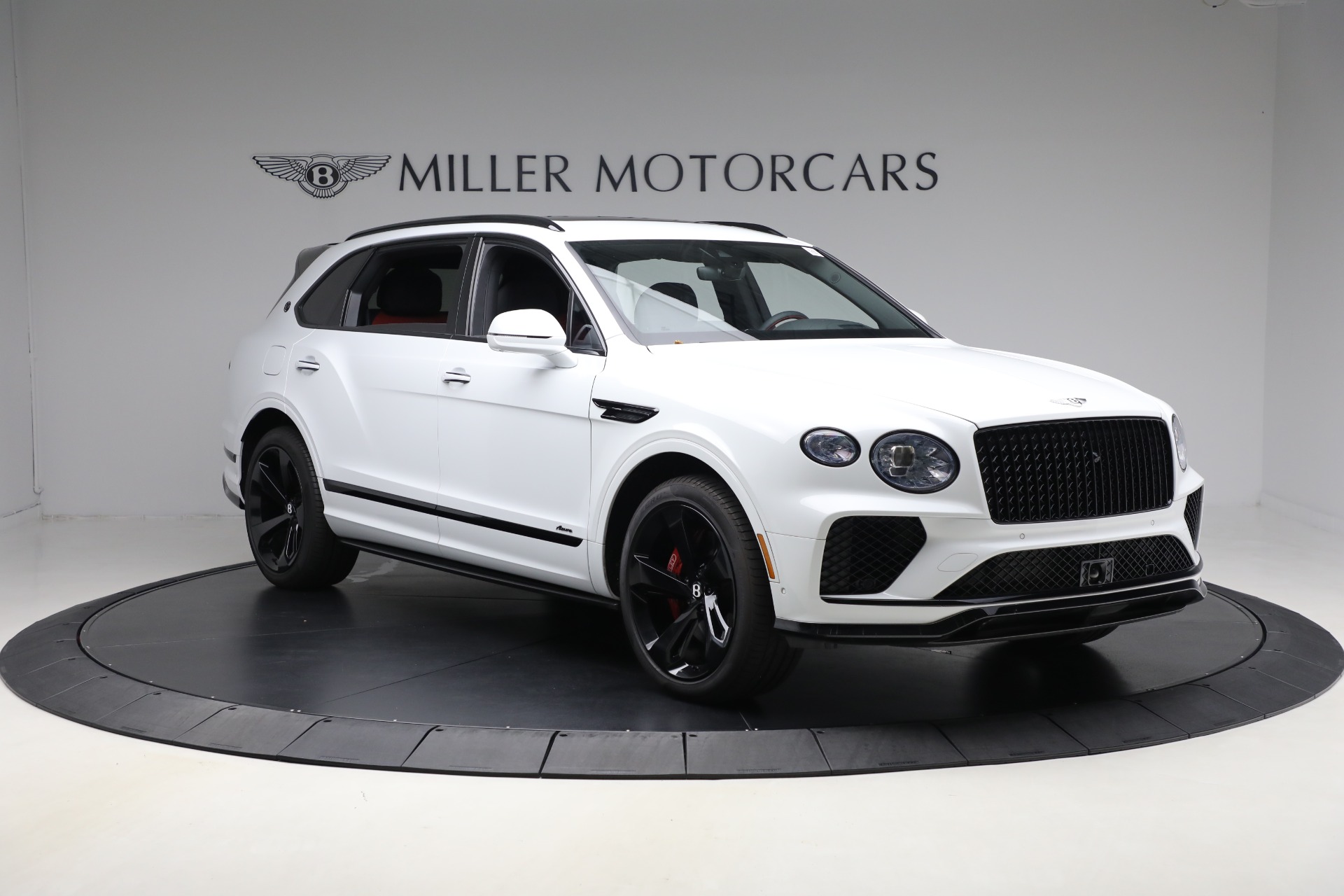 Used-2025-Bentley-Bentayga-EWB-Azure-V8