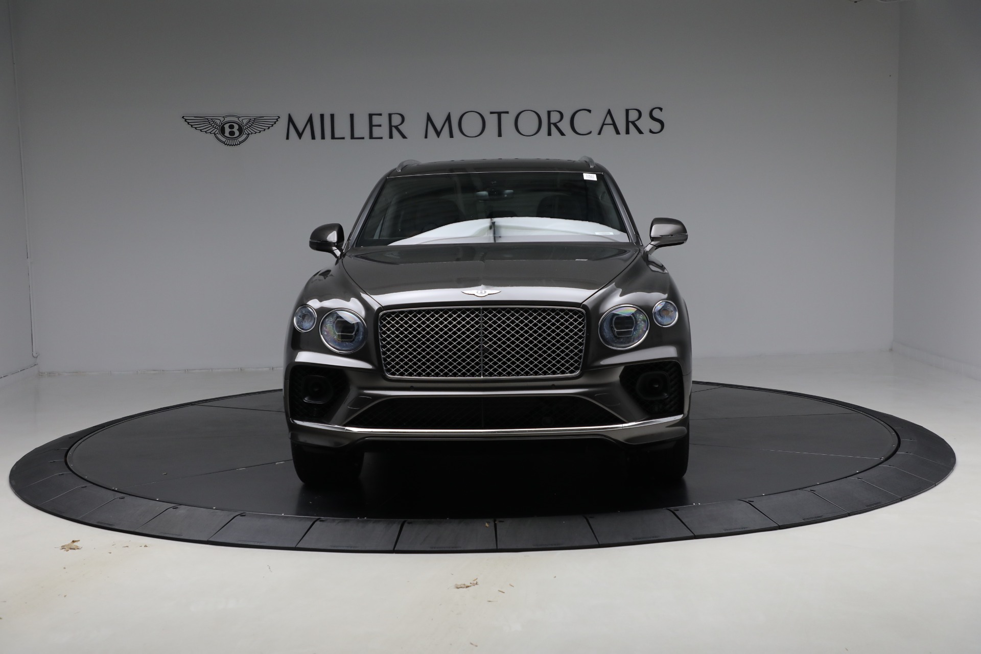 Used-2021-Bentley-Bentayga-V8