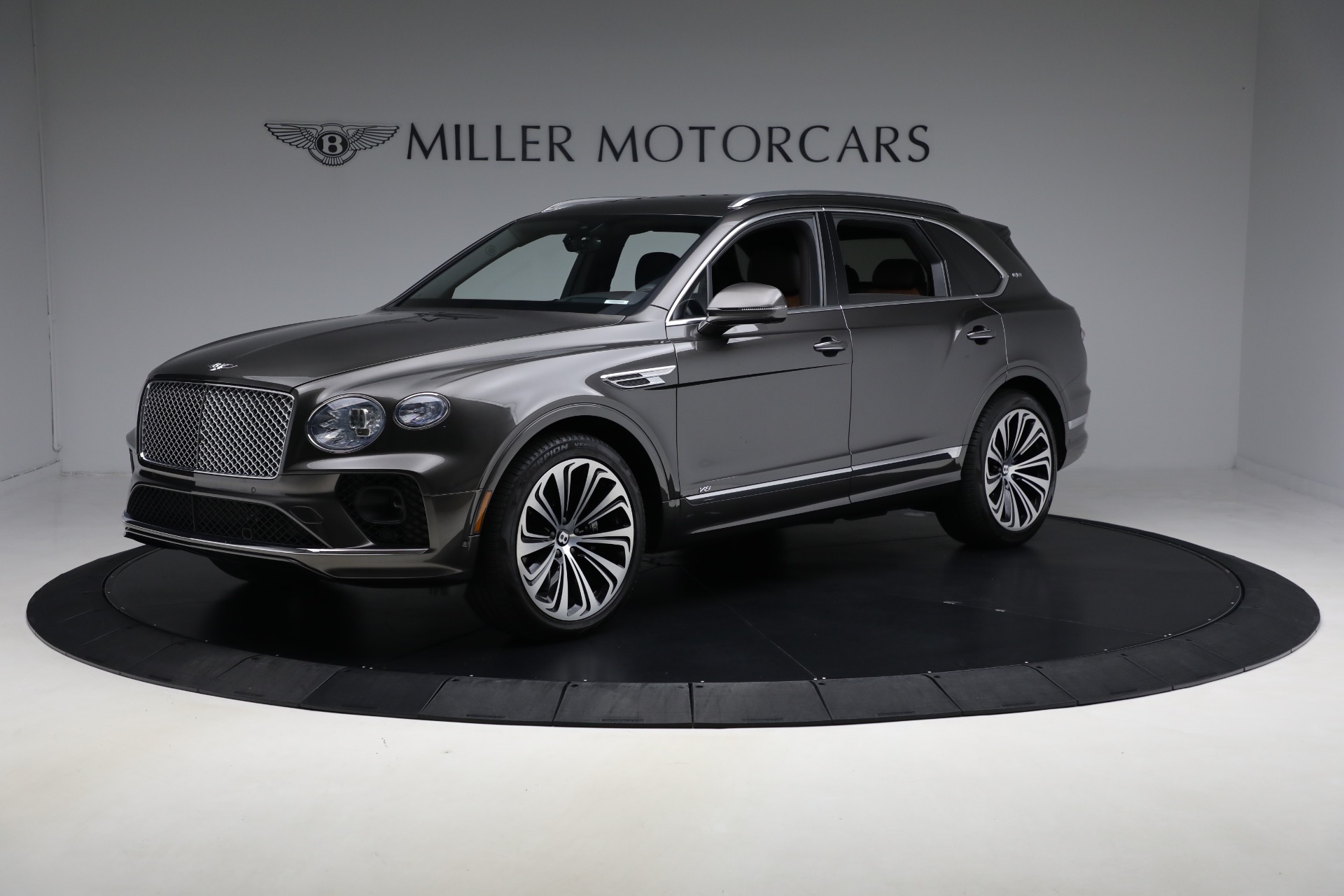 Used-2021-Bentley-Bentayga-V8