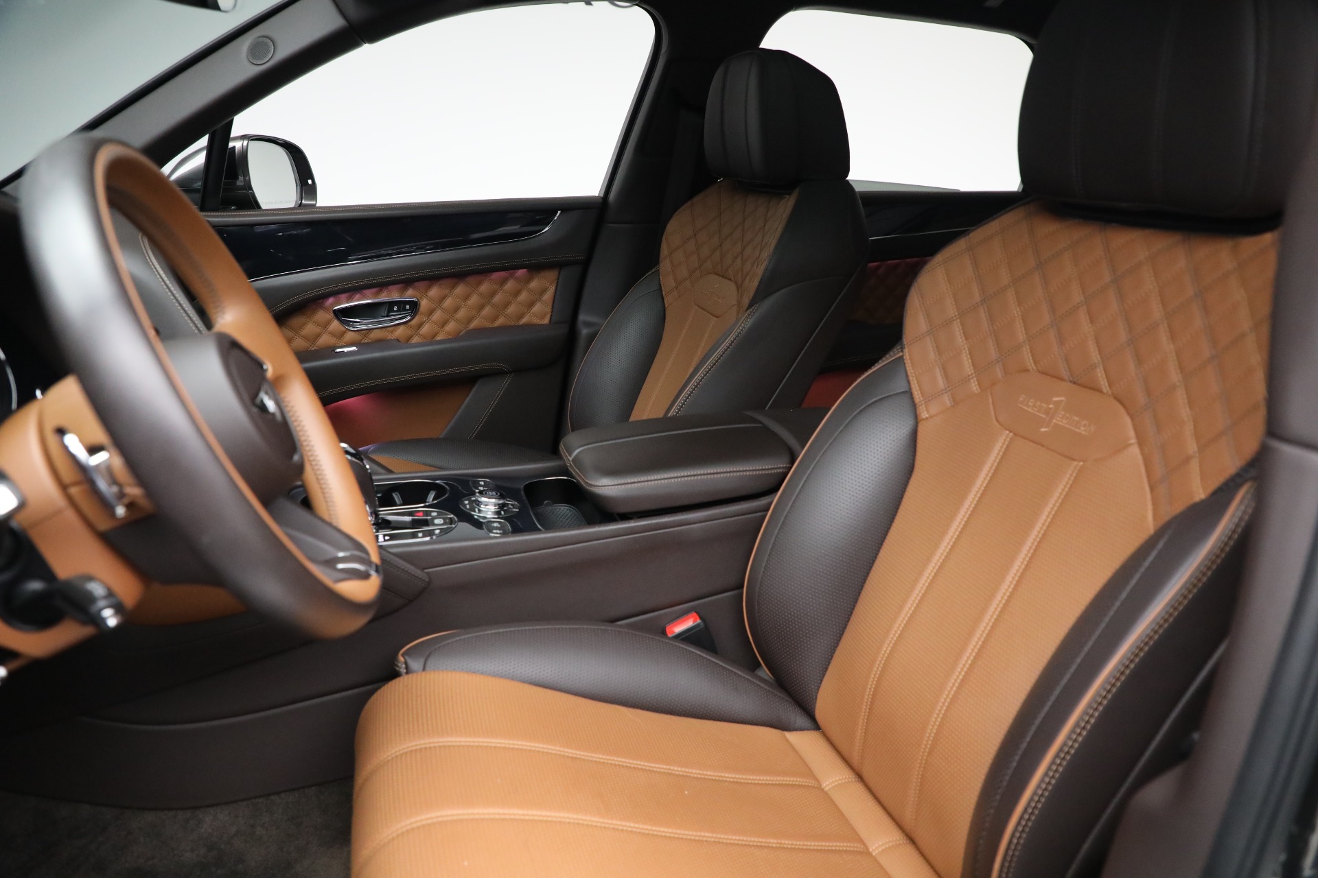 Used-2021-Bentley-Bentayga-V8