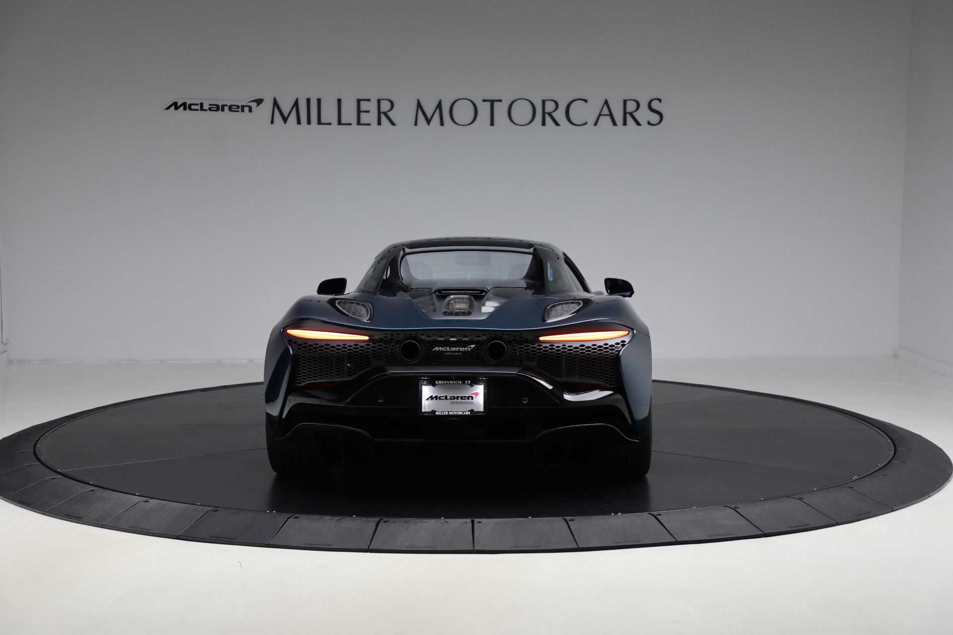Used-2025-McLaren-Artura-Spider