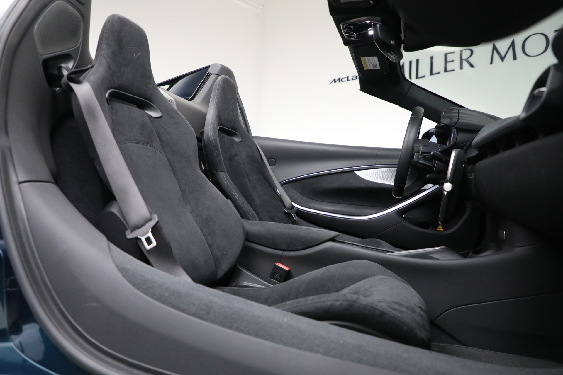 Used-2025-McLaren-Artura-Spider