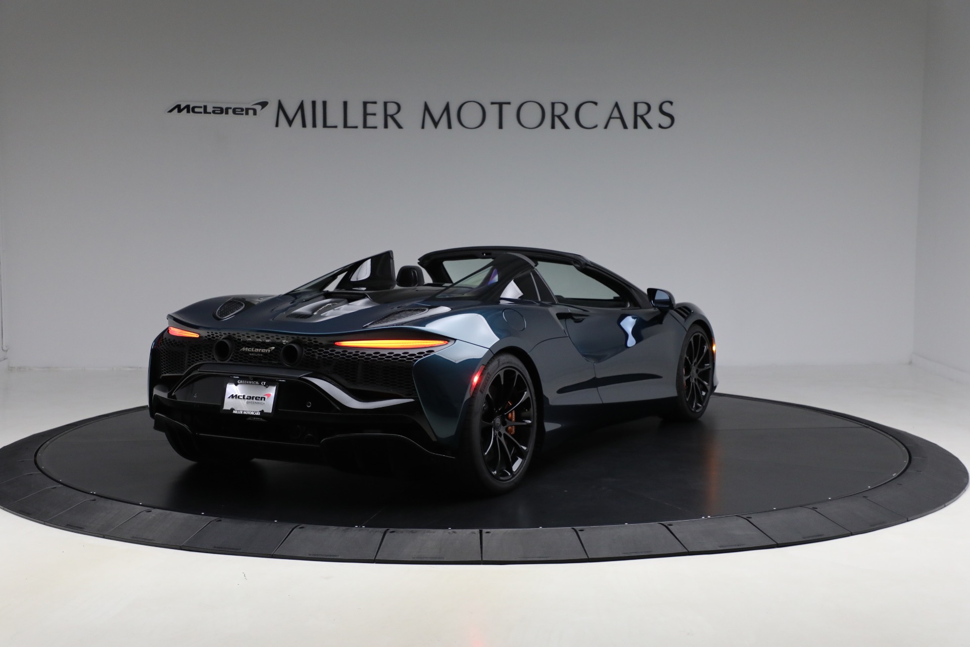 Used-2025-McLaren-Artura-Spider