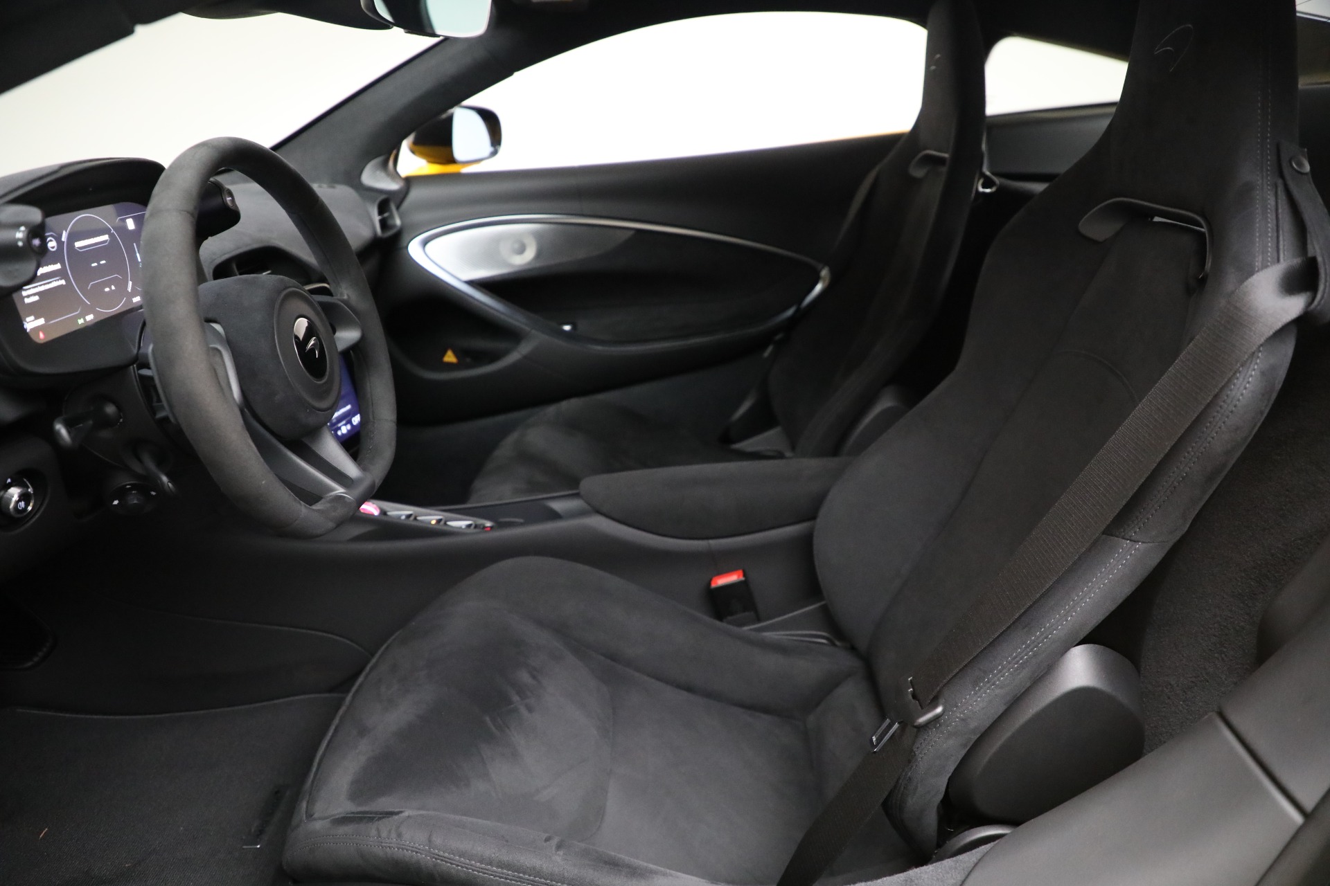 Used-2024-McLaren-Artura