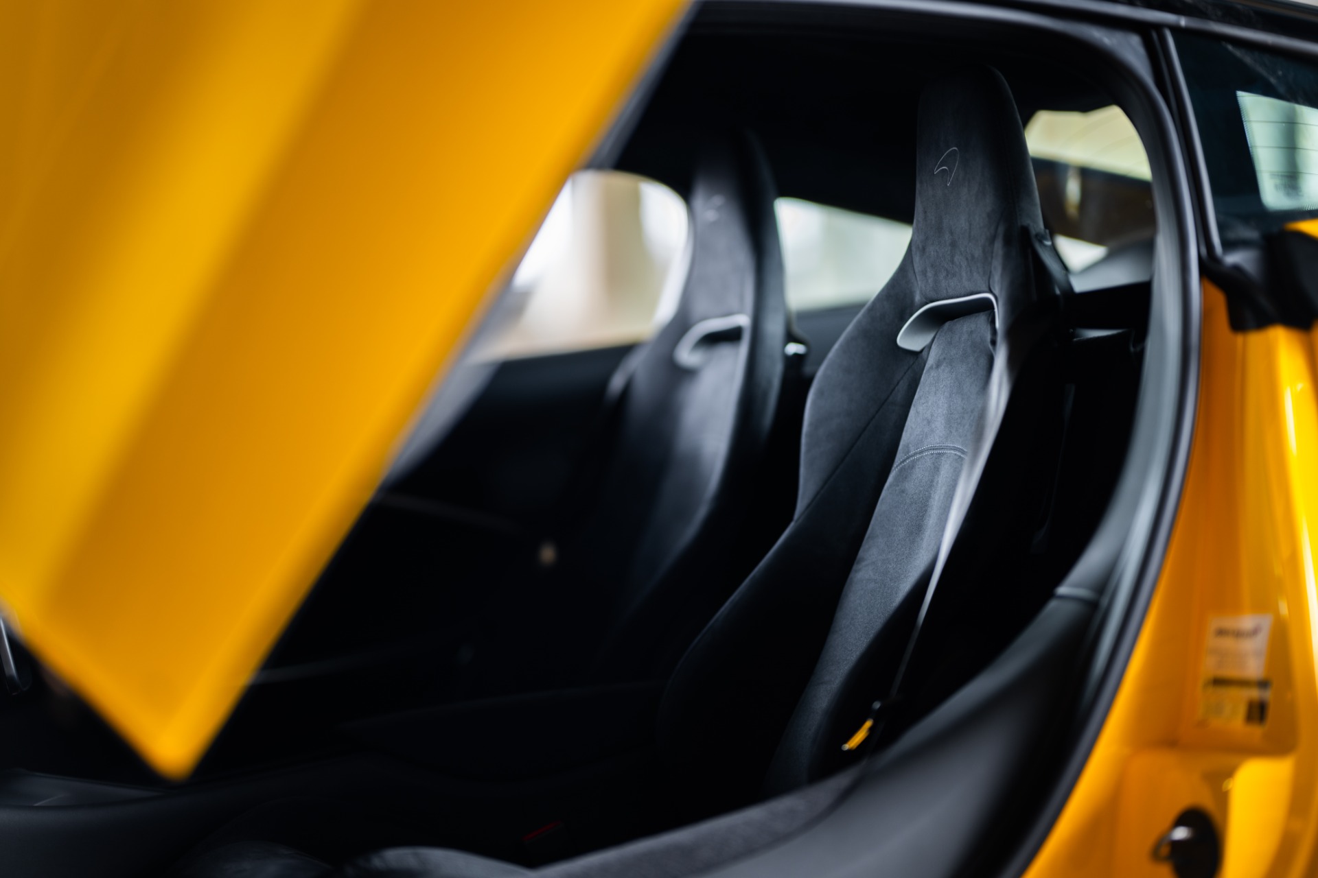 Used-2024-McLaren-Artura