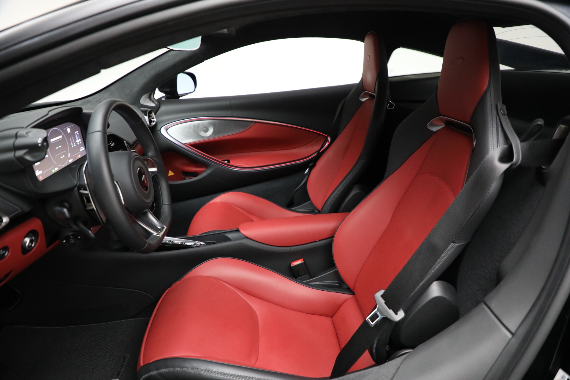 Used-2024-McLaren-Artura-TechLux