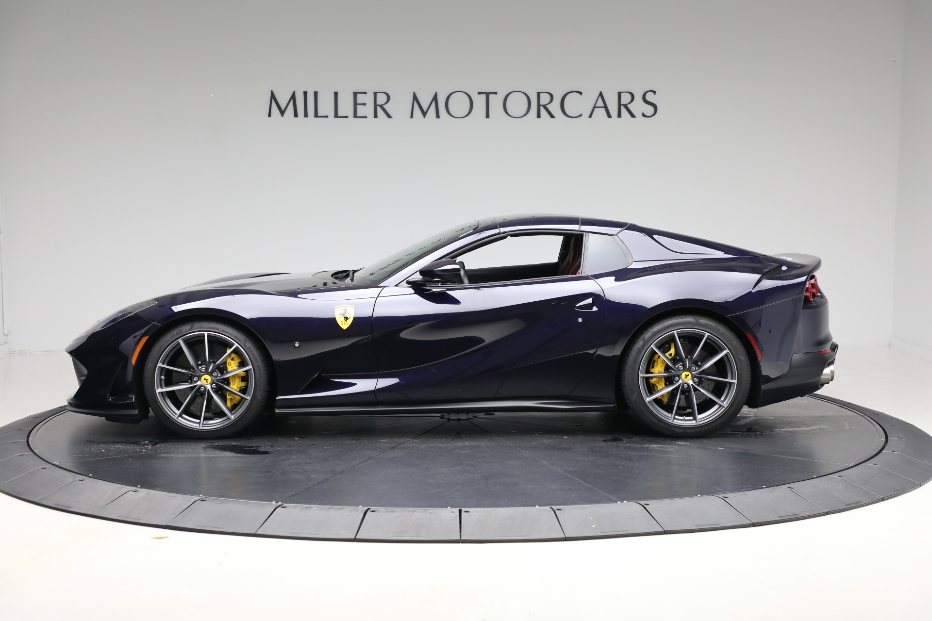 Used-2022-Ferrari-812-GTS