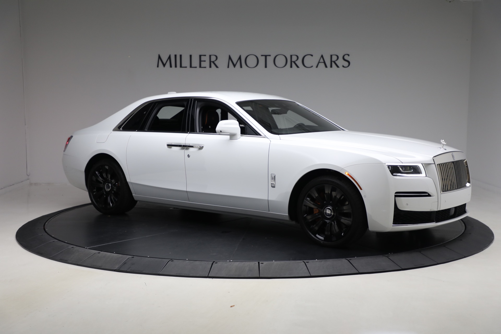 Used-2023-Rolls-Royce-Ghost