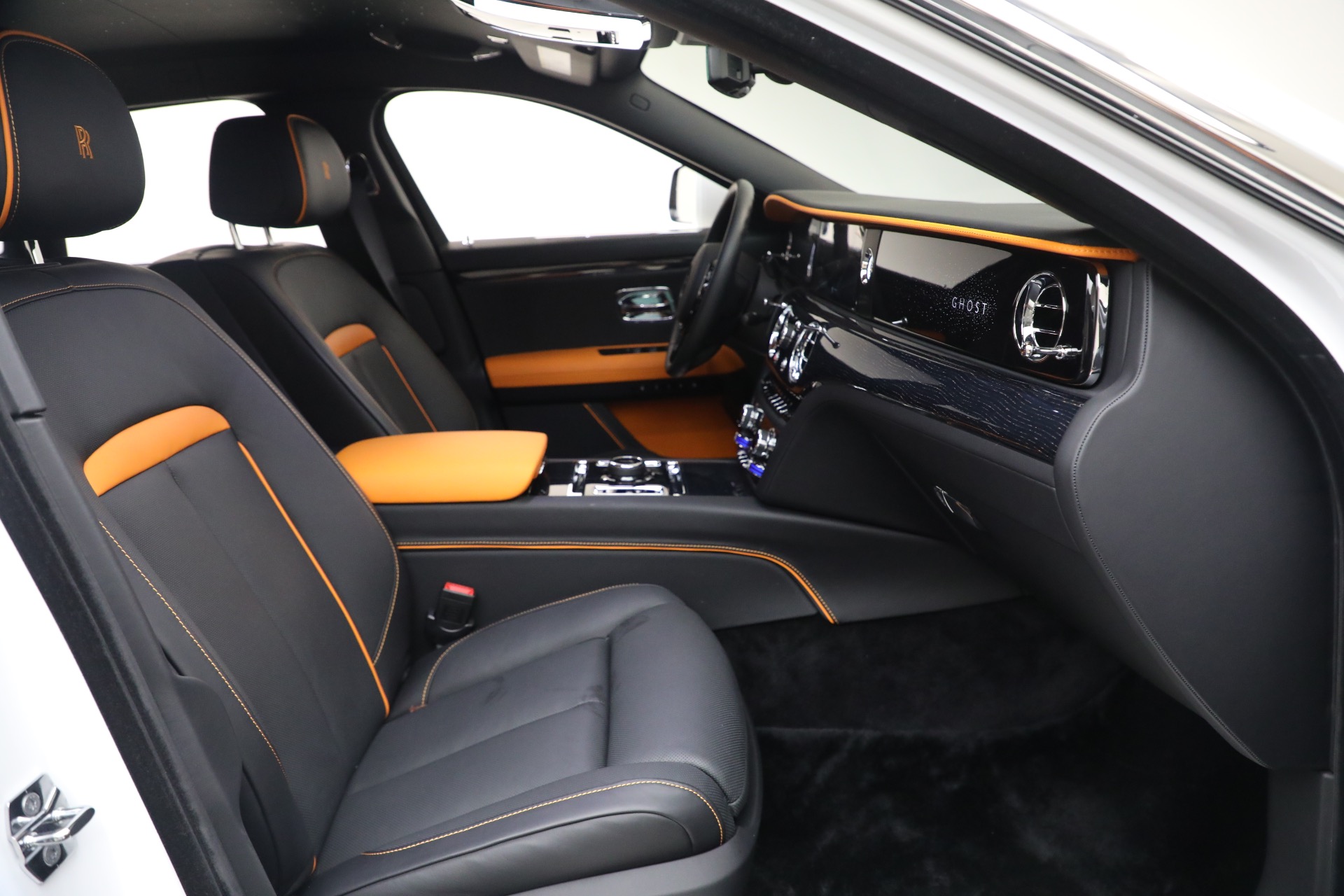 Used-2023-Rolls-Royce-Ghost