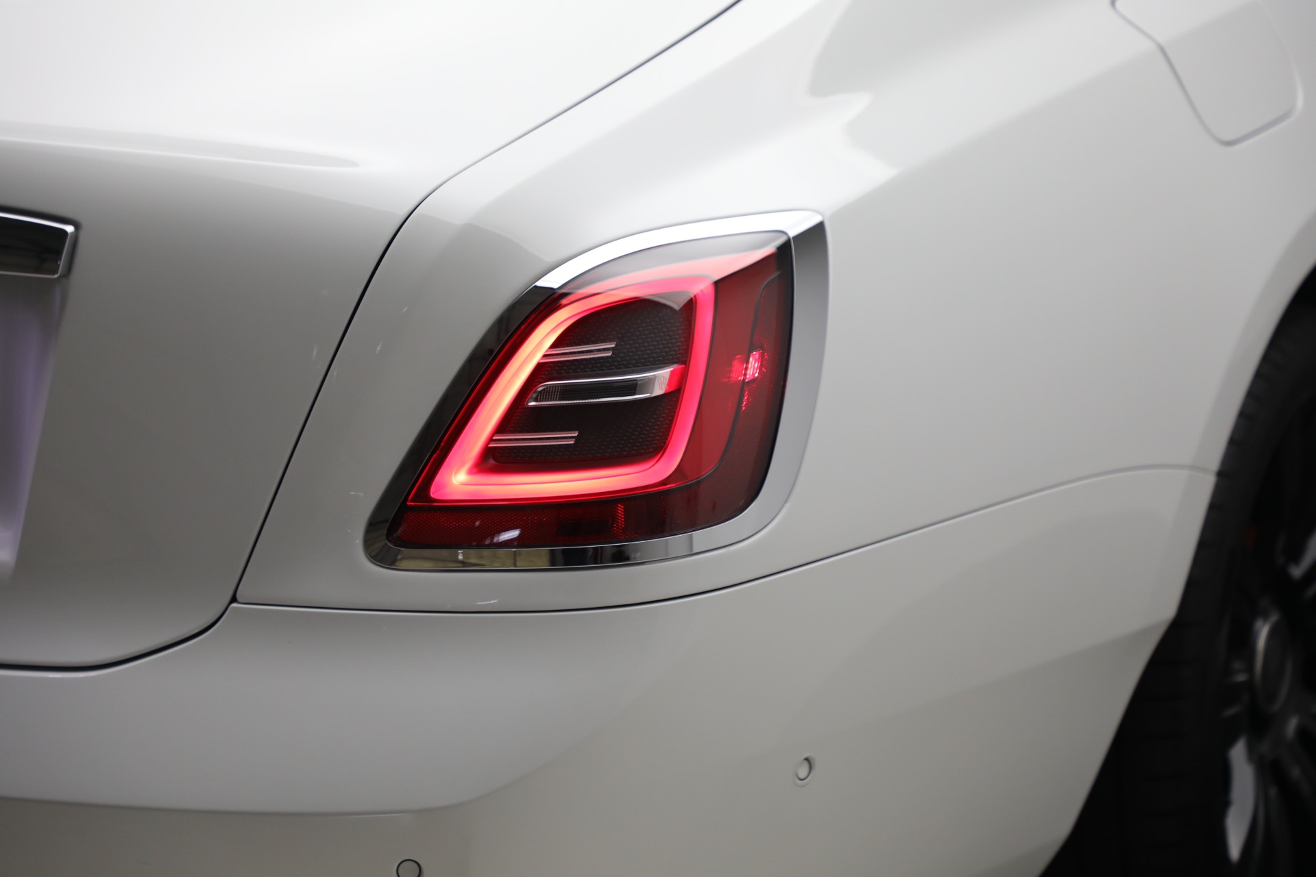 Used-2023-Rolls-Royce-Ghost