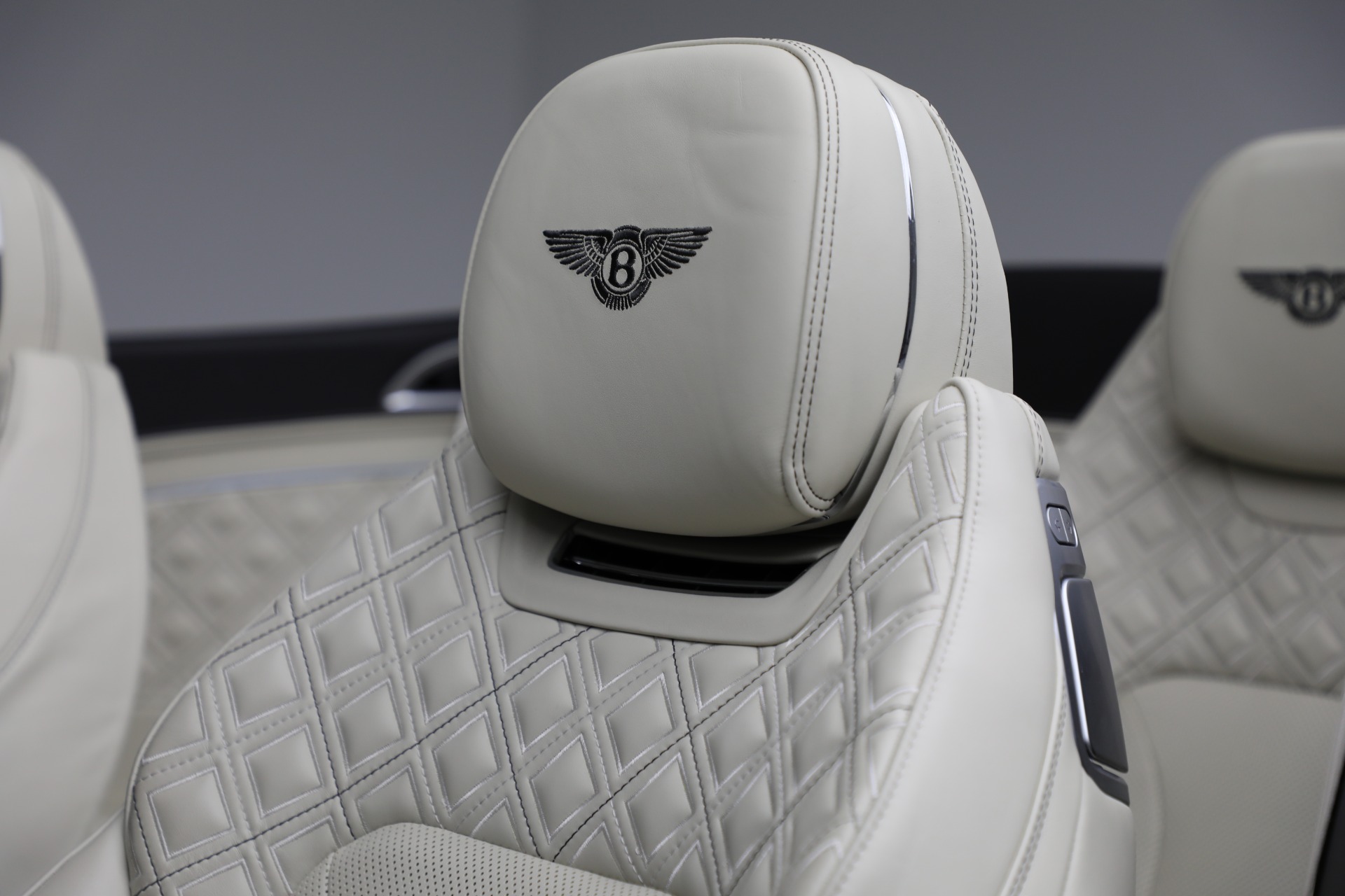 Used-2020-Bentley-Continental-GTC-First-Edition