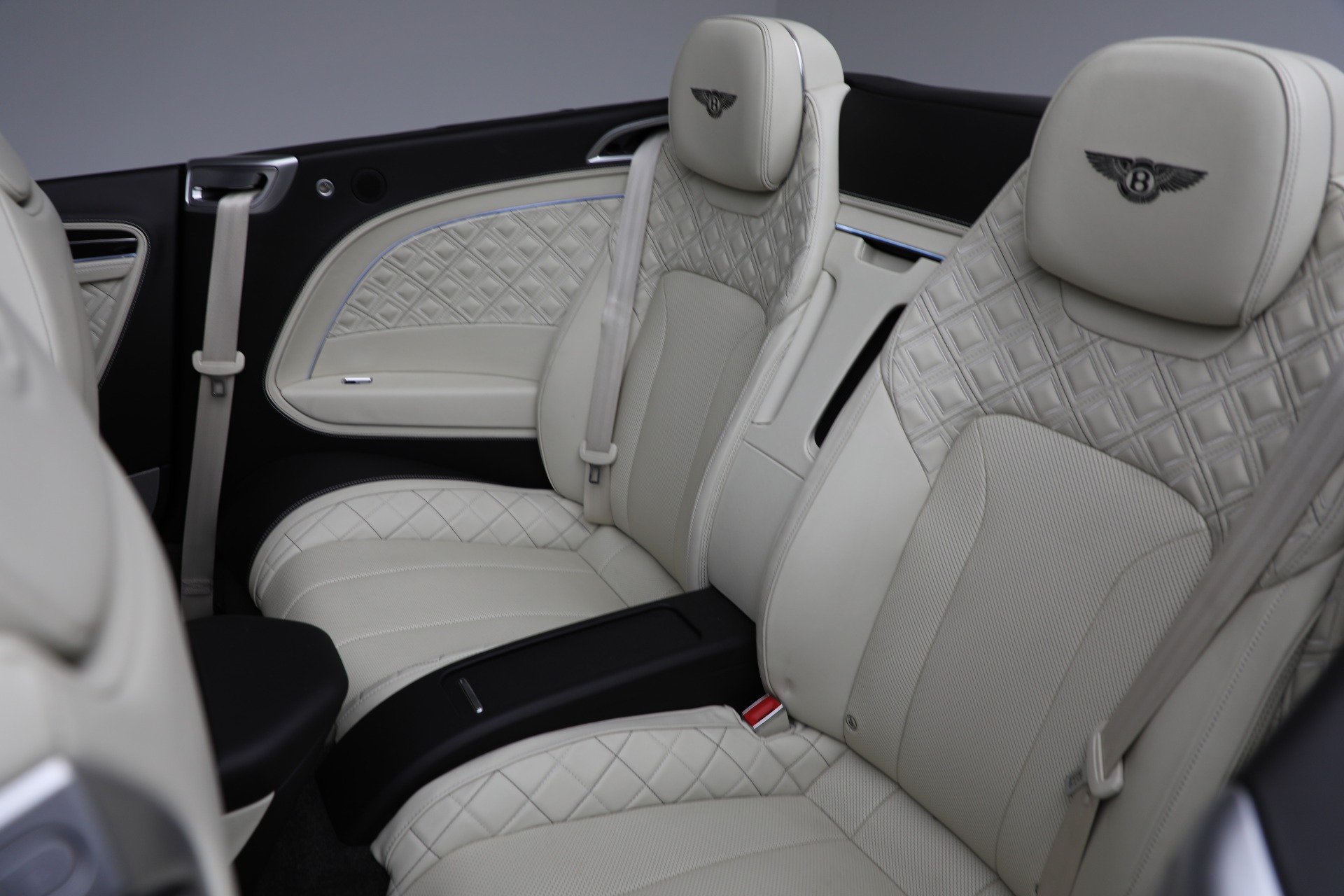 Used-2020-Bentley-Continental-GTC-First-Edition