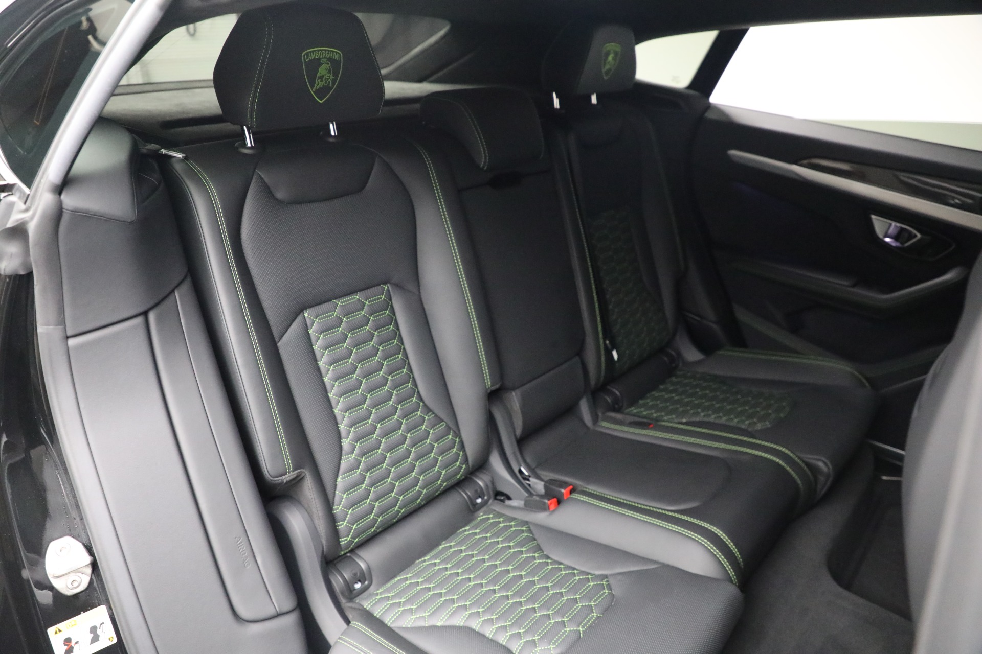 Used-2022-Lamborghini-Urus