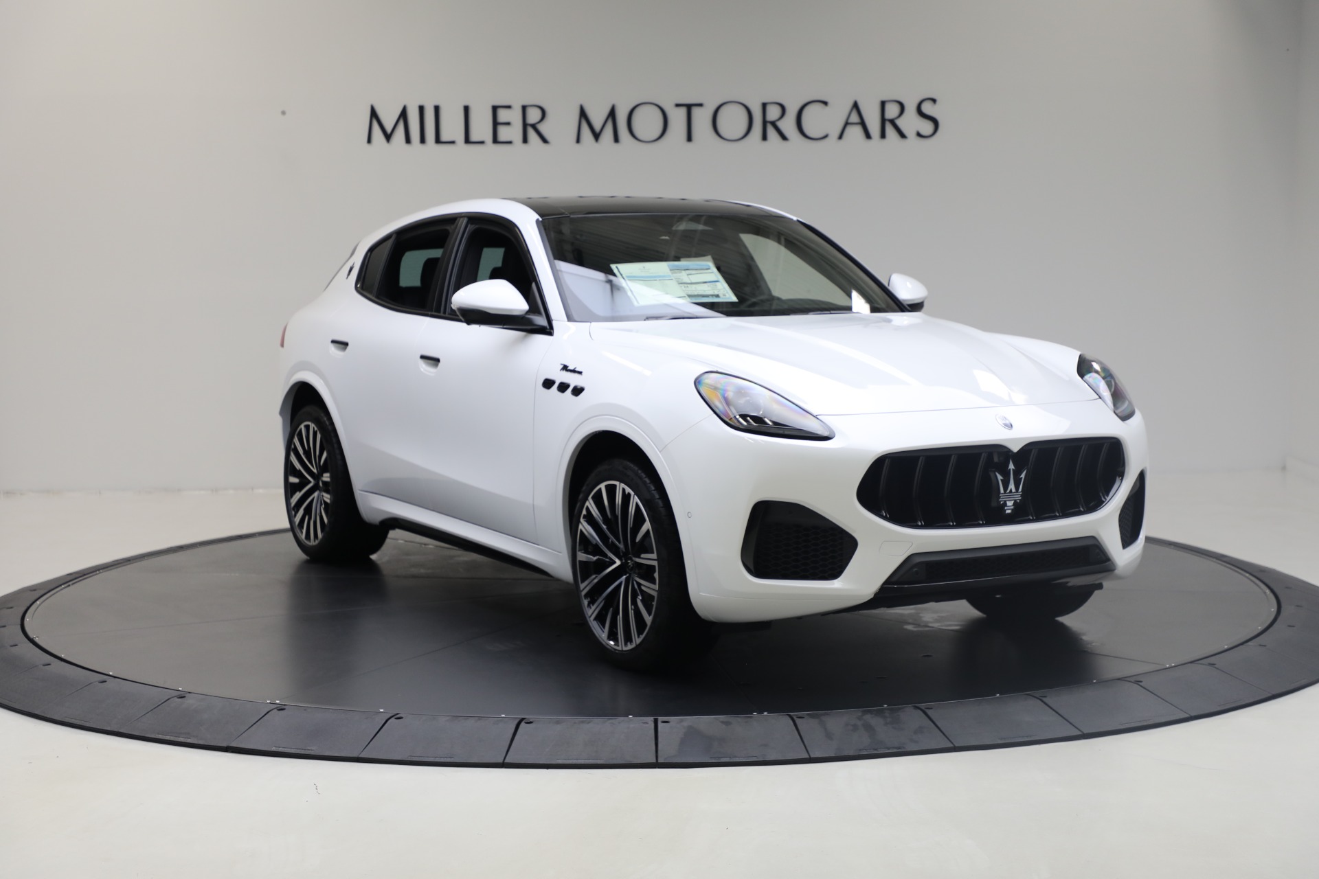 Used-2025-Maserati-Grecale-Modena