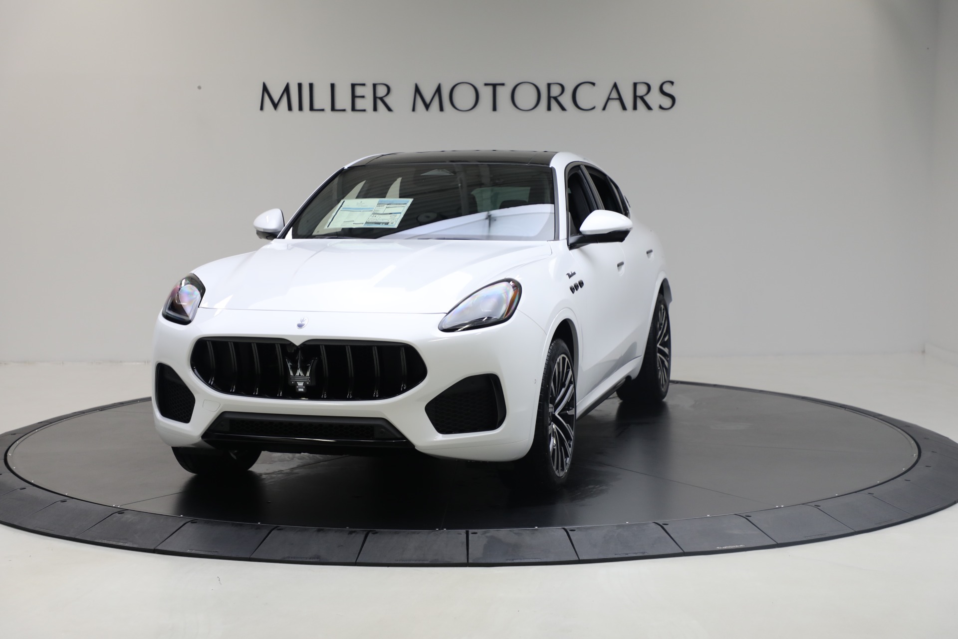 Used-2025-Maserati-Grecale-Modena