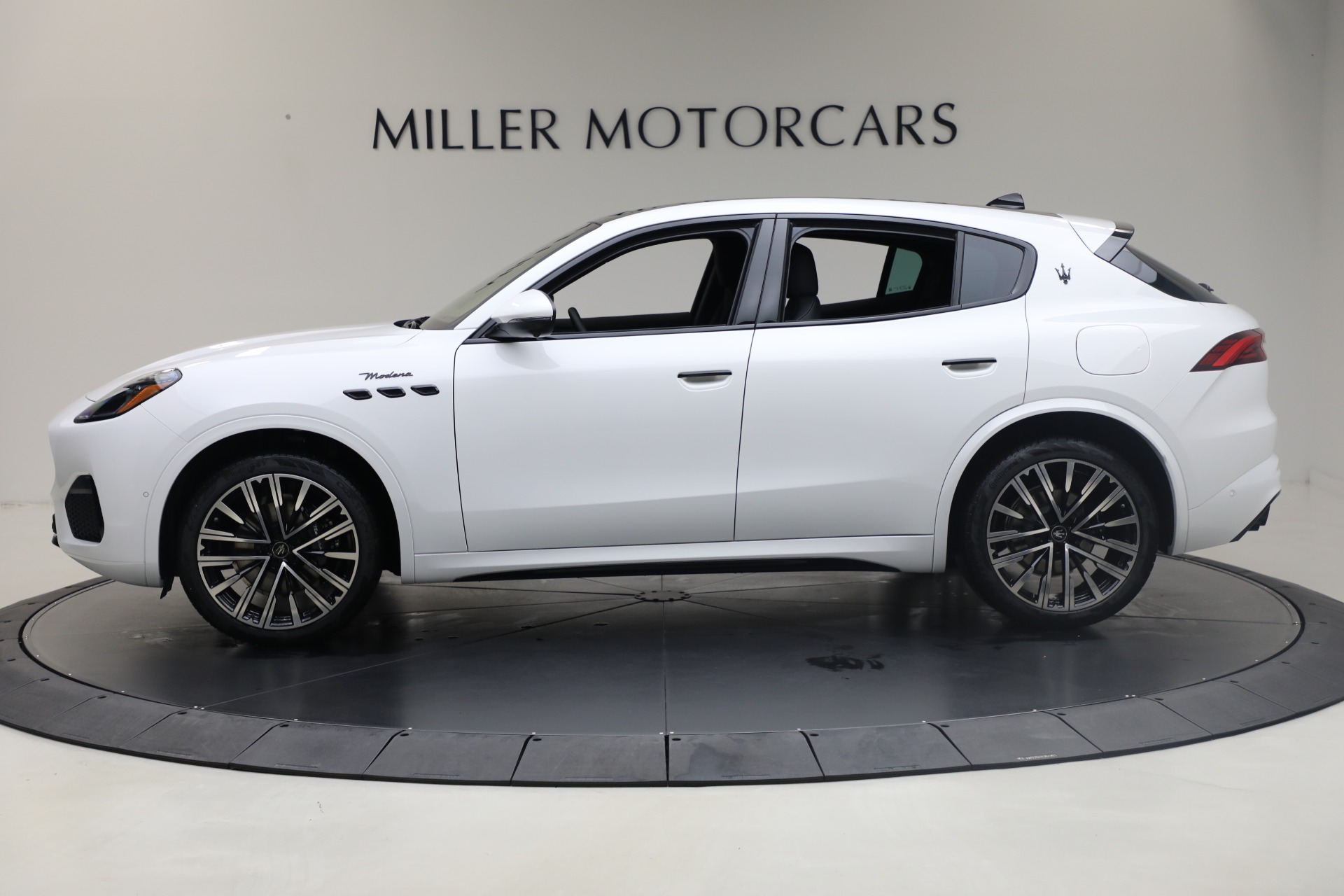Used-2025-Maserati-Grecale-Modena
