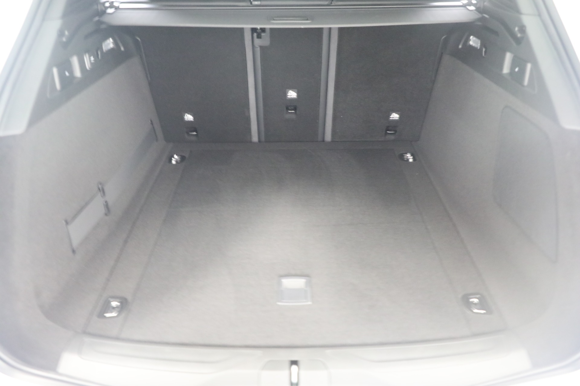 New-2025-Maserati-Grecale-Modena