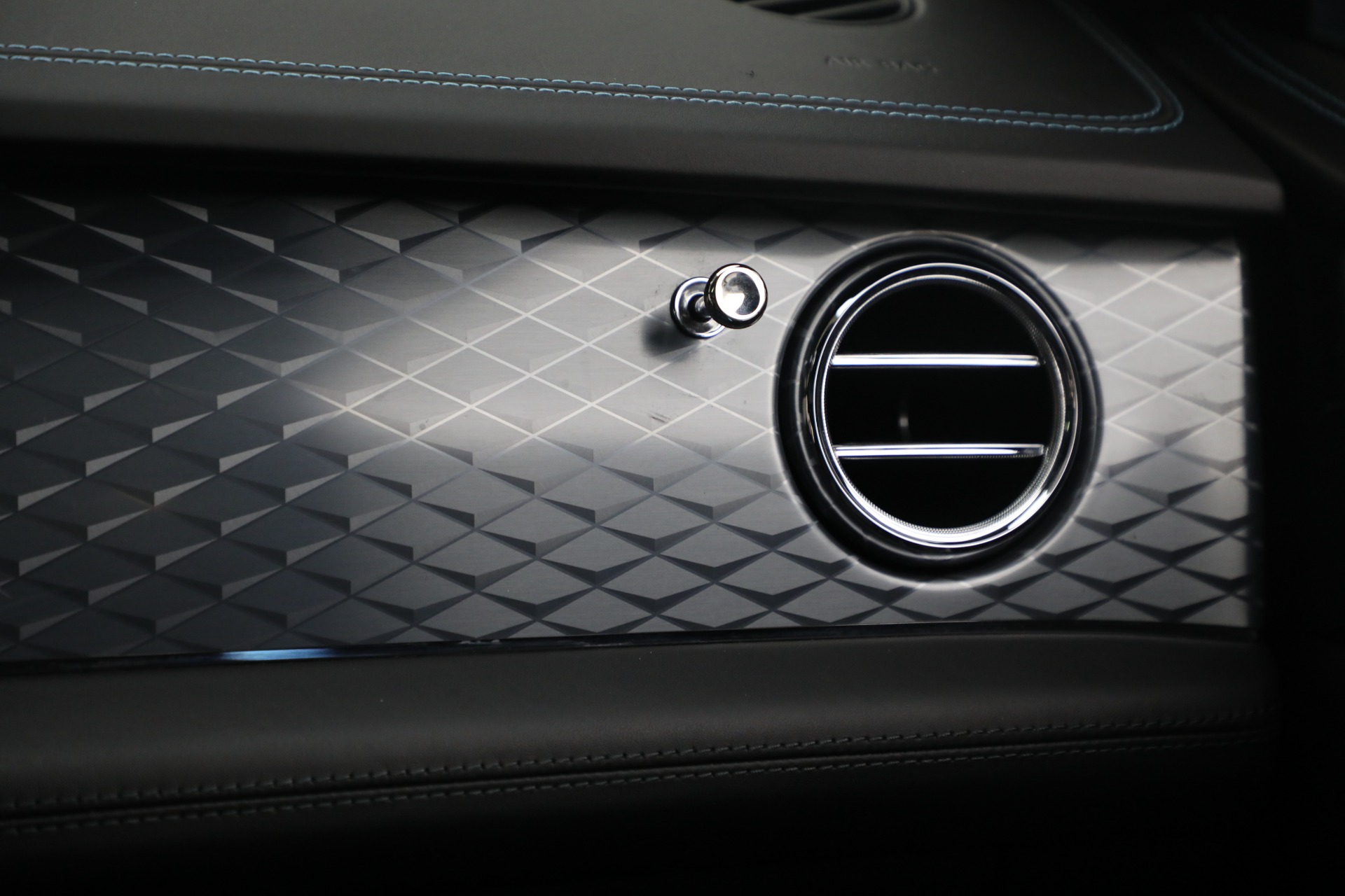 Used-2021-Bentley-Bentayga-First-Edition-V8