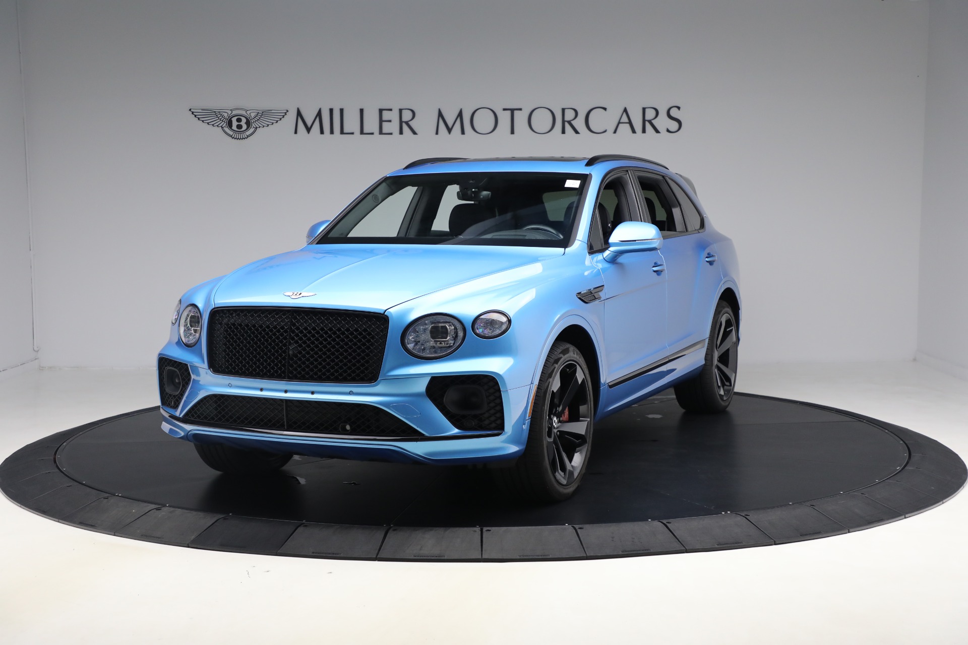 Used-2021-Bentley-Bentayga-V8
