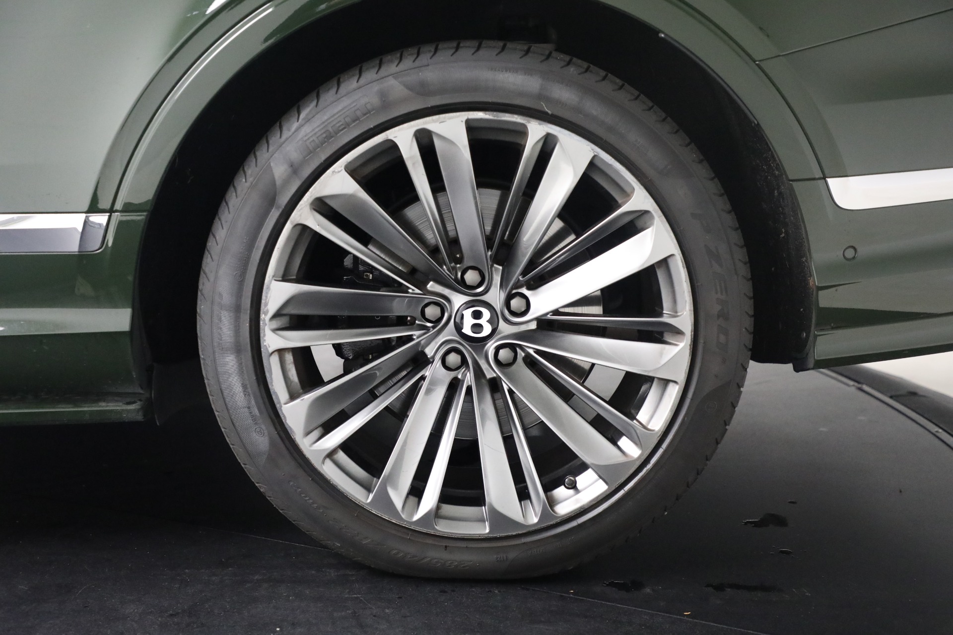 Used-2021-Bentley-Bentayga-Speed