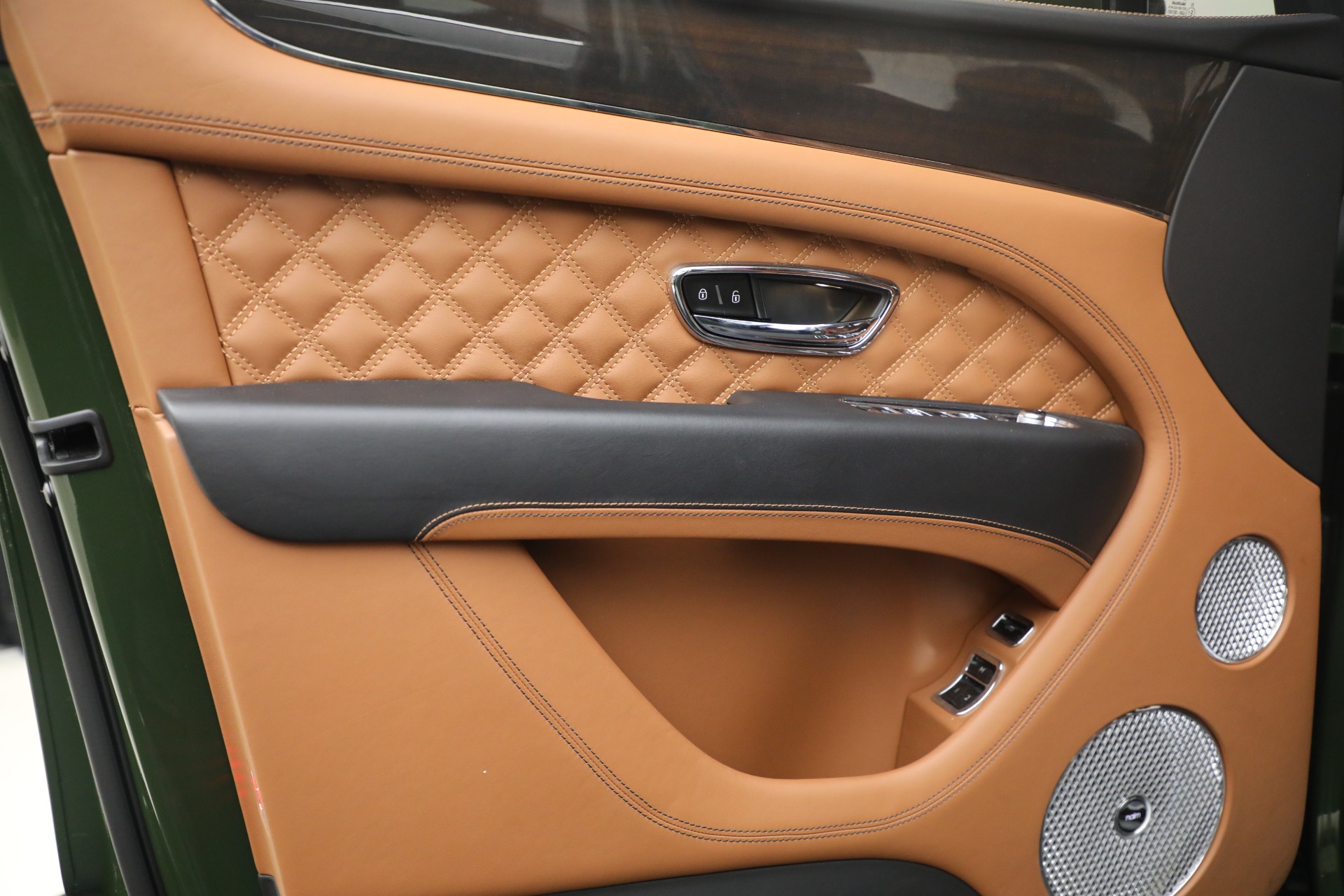 Used-2021-Bentley-Bentayga-Speed