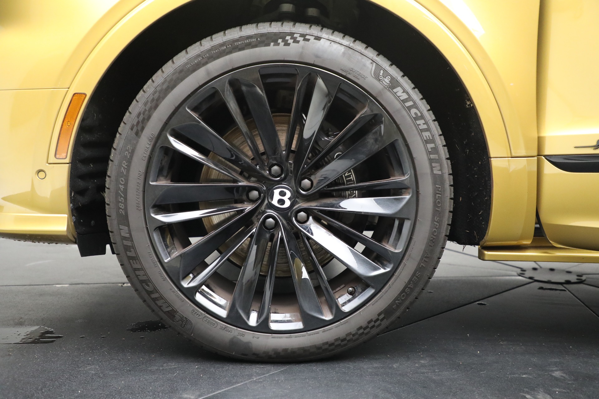 Used-2022-Bentley-Bentayga-Speed