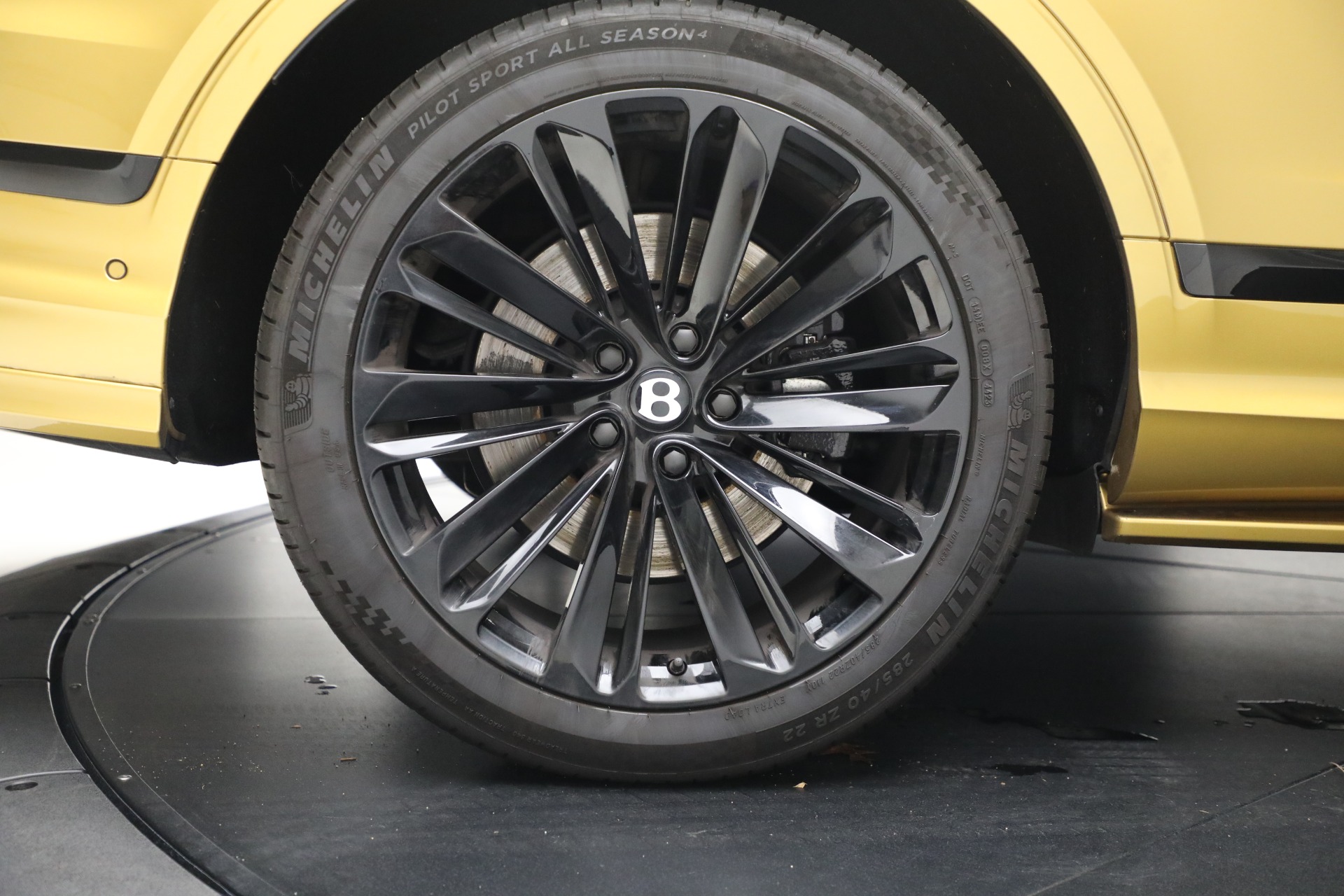 Used-2022-Bentley-Bentayga-Speed