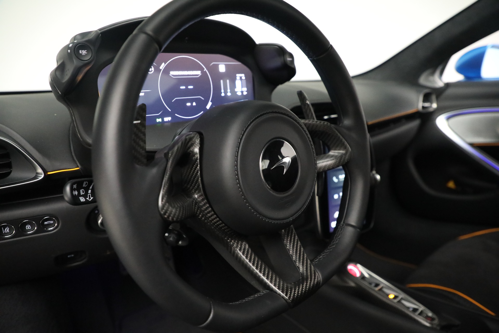 Used-2024-McLaren-Artura-Vision