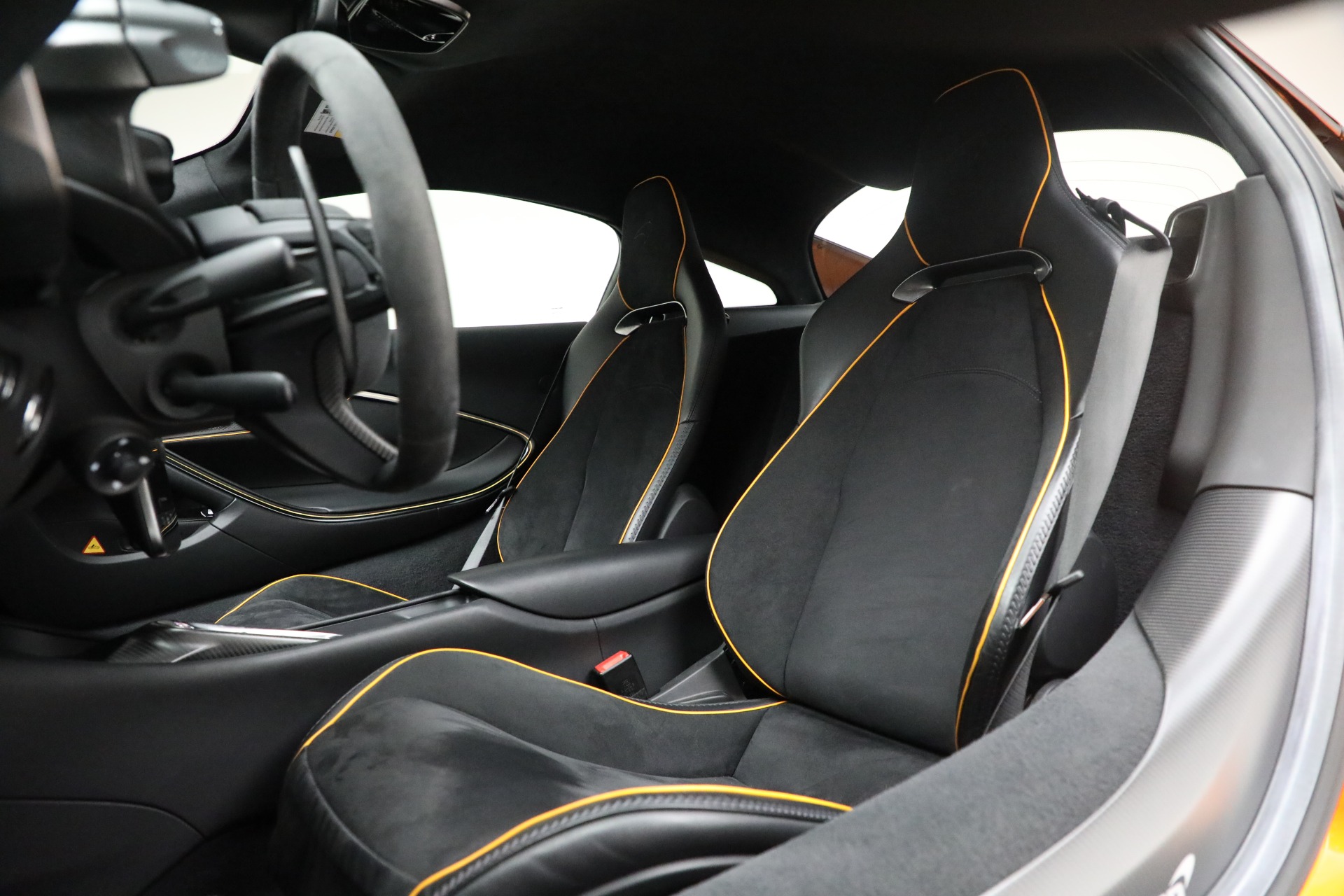 Used-2023-McLaren-Artura-Vision