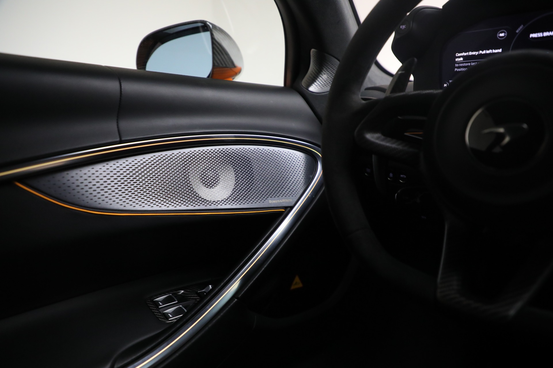 Used-2023-McLaren-Artura-Vision