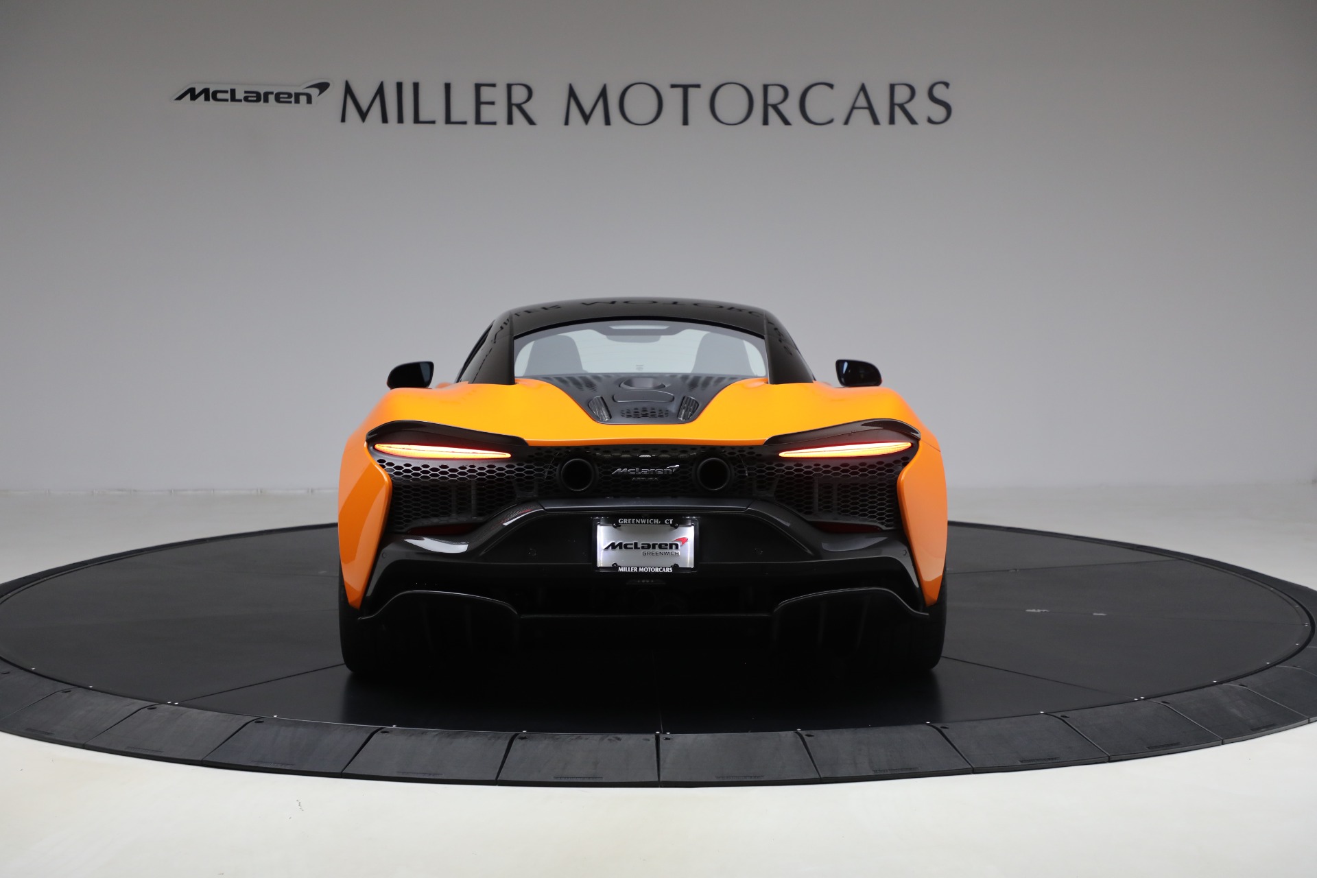 Used-2023-McLaren-Artura-Vision