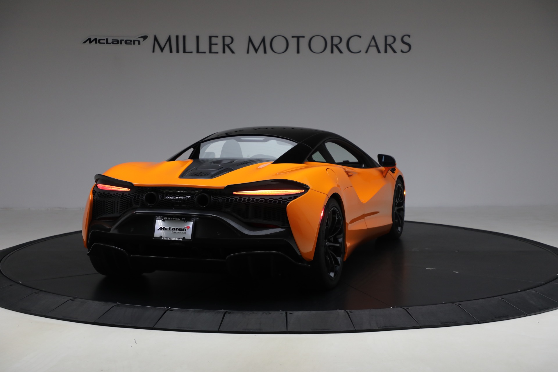 Used-2023-McLaren-Artura-Vision