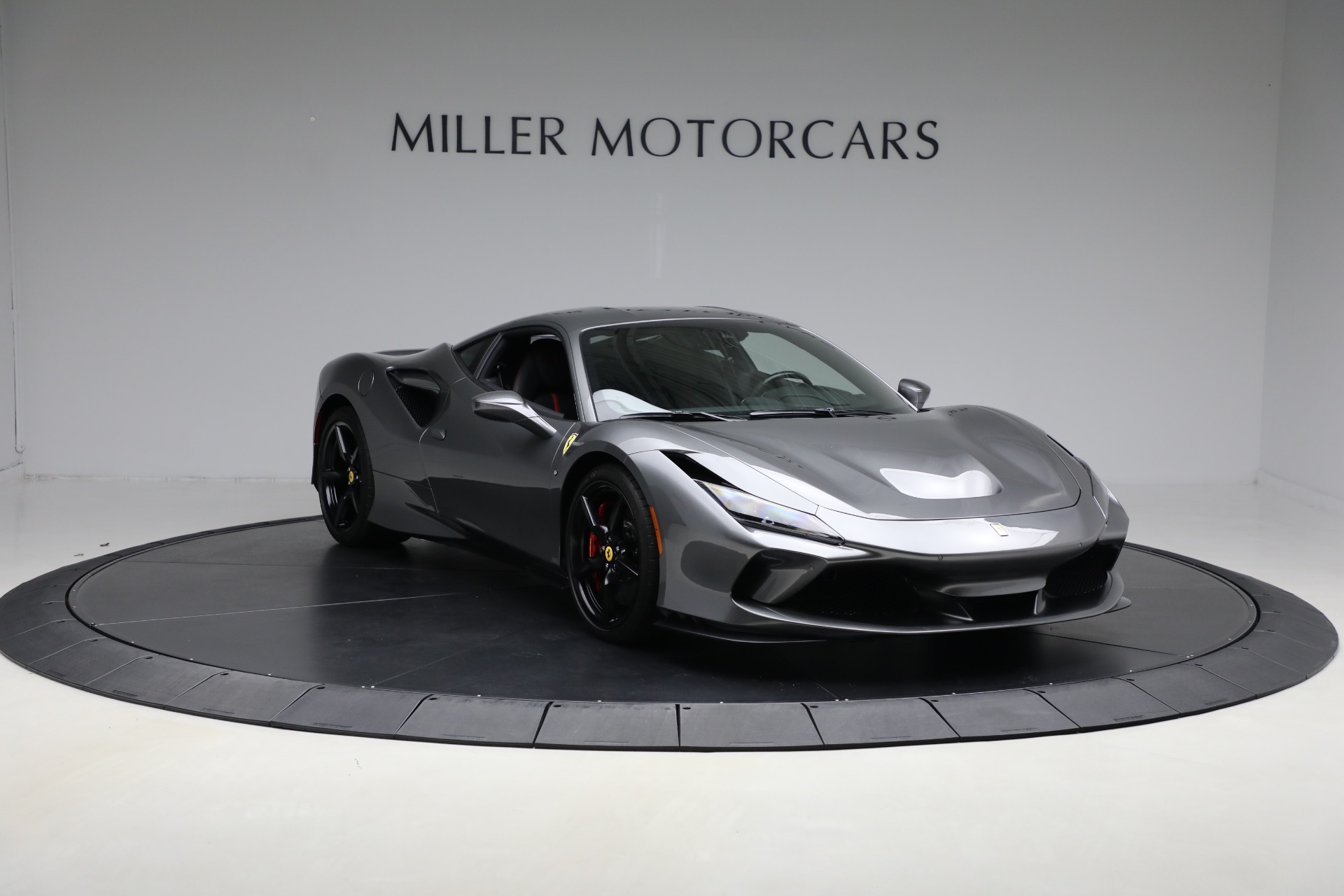 Used-2022-Ferrari-F8-Tributo