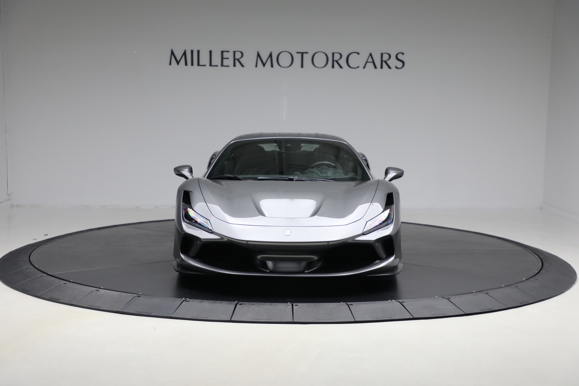 Used-2022-Ferrari-F8-Tributo