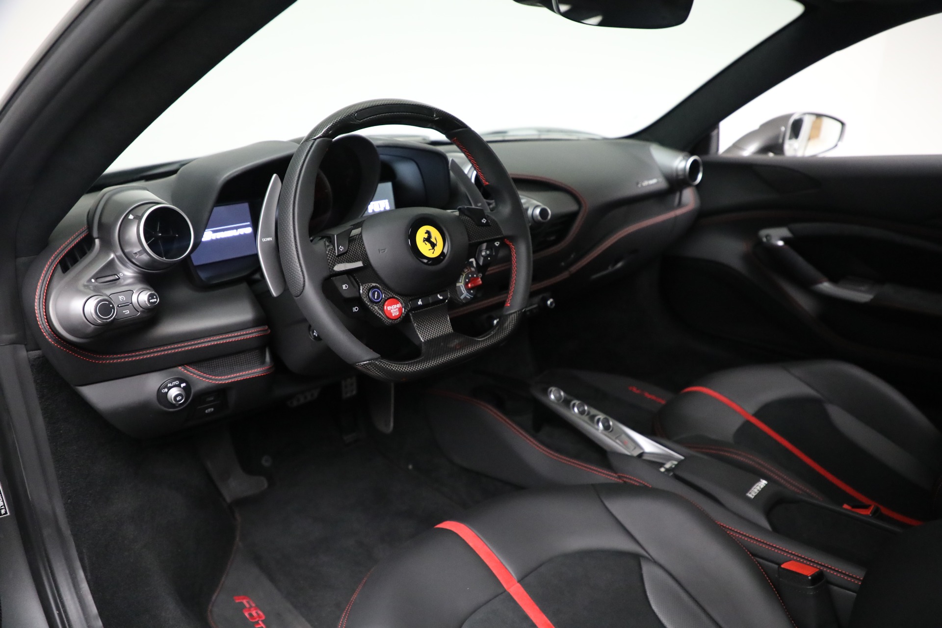 Used-2022-Ferrari-F8-Tributo