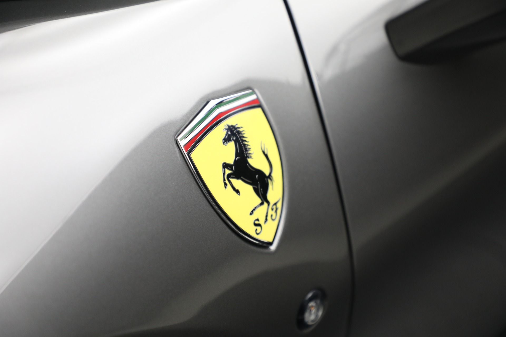 Used-2022-Ferrari-F8-Tributo