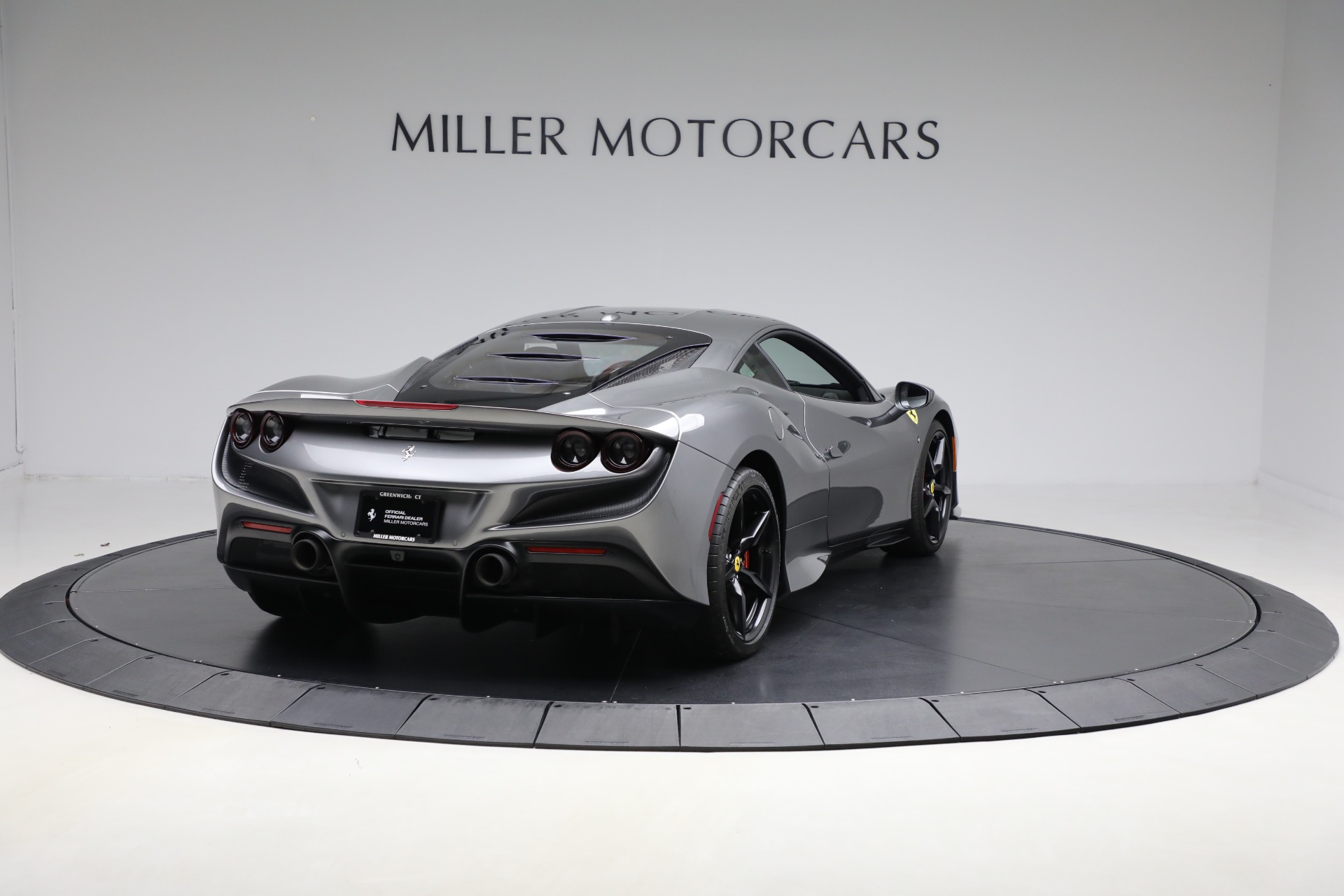Used-2022-Ferrari-F8-Tributo