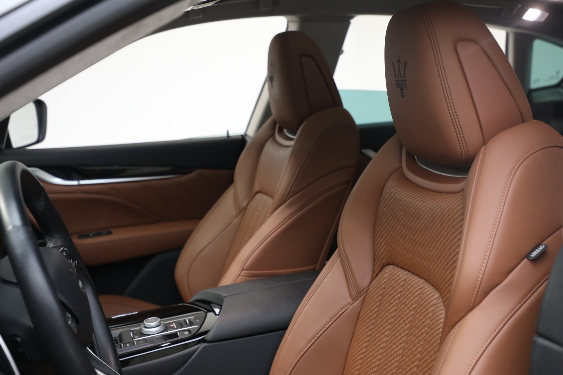 Used-2022-Maserati-Levante-Modena