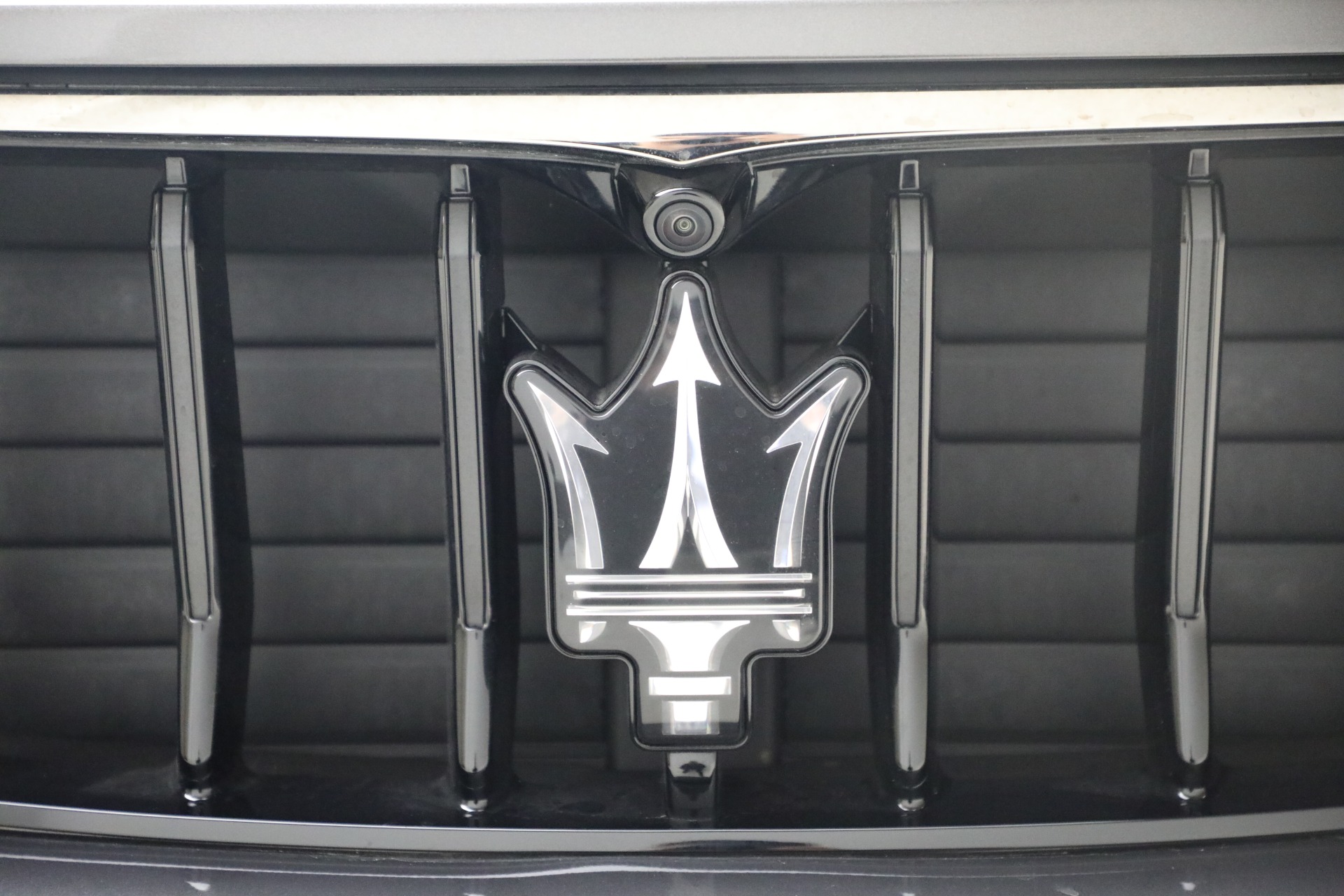 Used-2022-Maserati-Levante-Modena