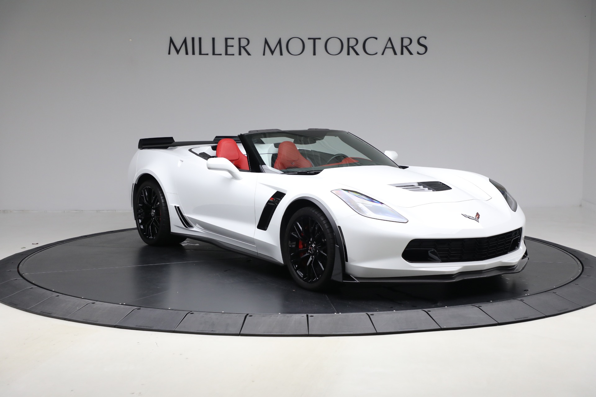 Used-2015-Chevrolet-Corvette-Z06