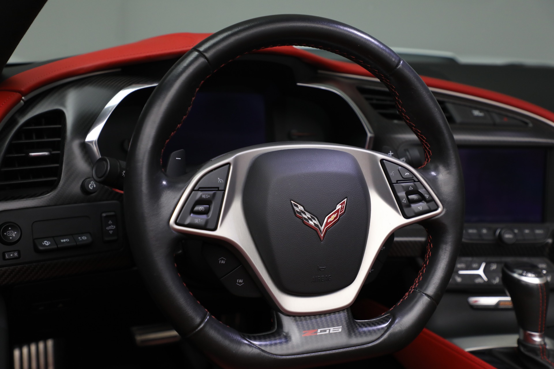 Used-2015-Chevrolet-Corvette-Z06