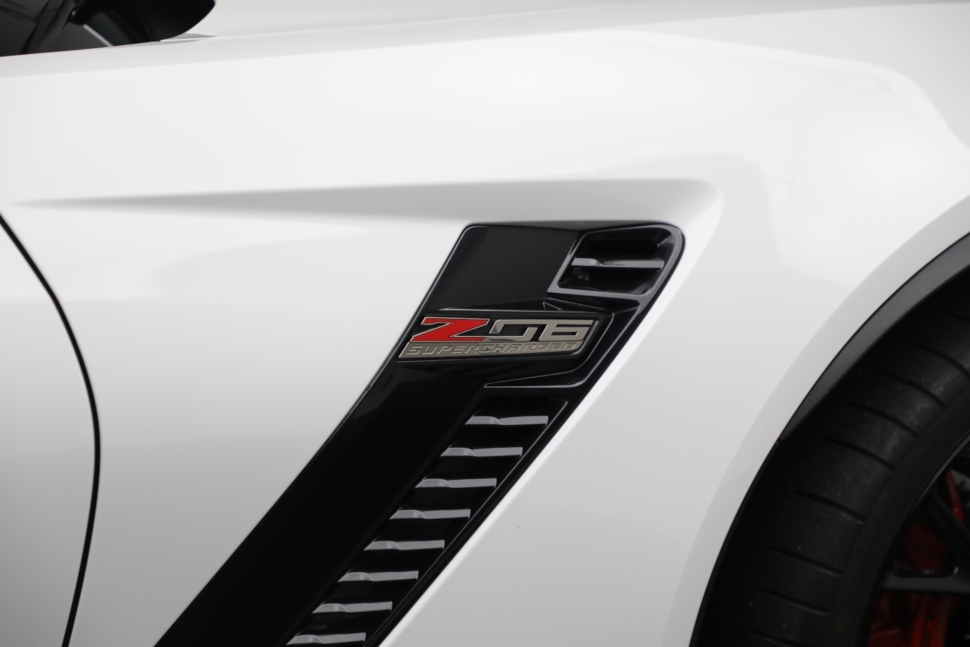 Used-2015-Chevrolet-Corvette-Z06